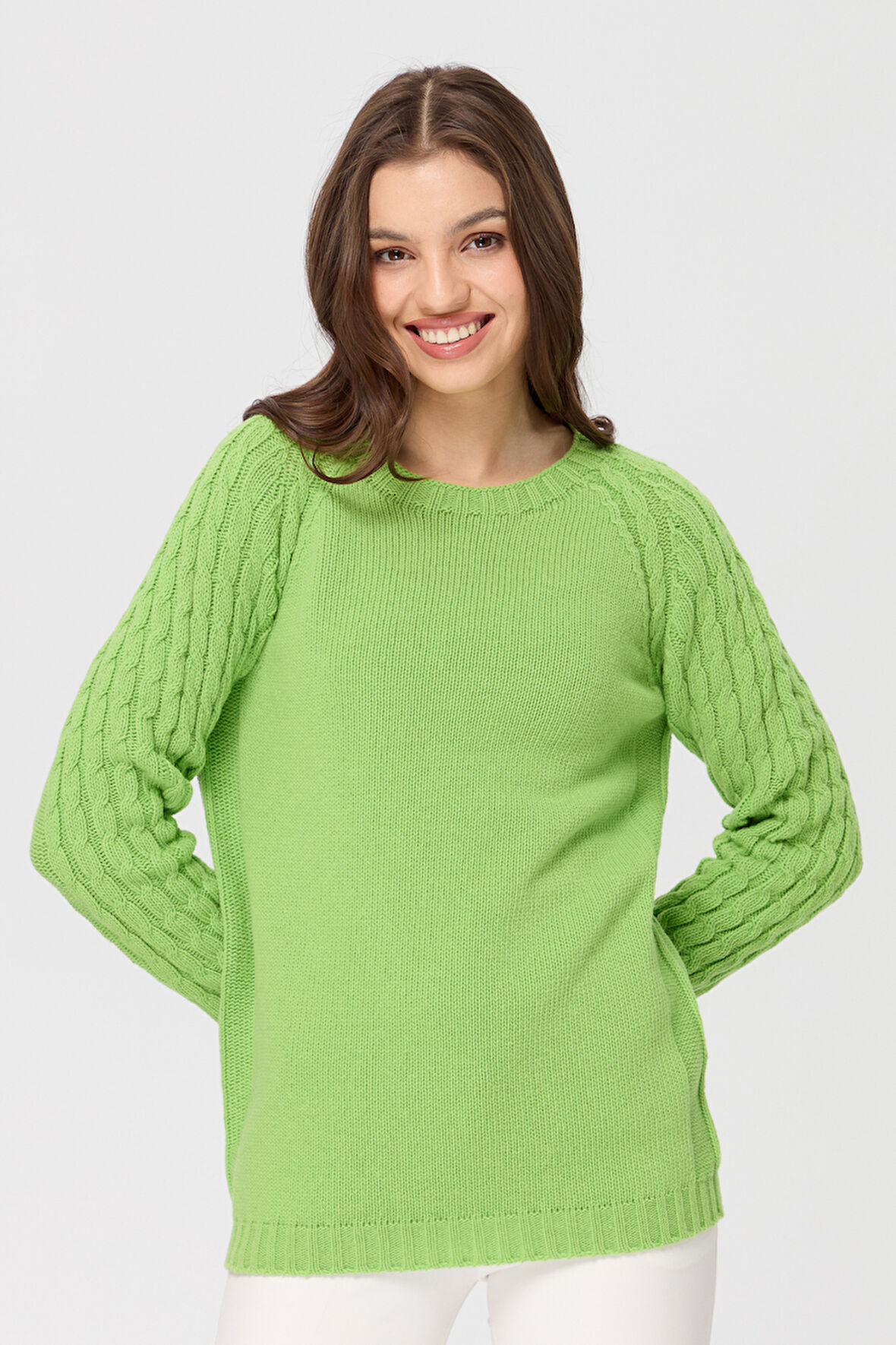 Kadın Sıfır Yaka Kolu Saç Örgü Yün Kazak A.E.Yeşili