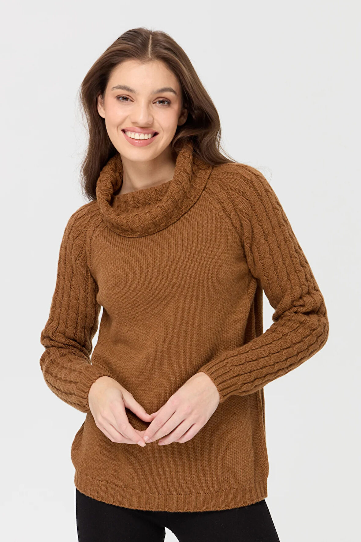 Kadın Degaje Yaka Kolu ve Yakası Saç Örgü Yün Kazak K.taba