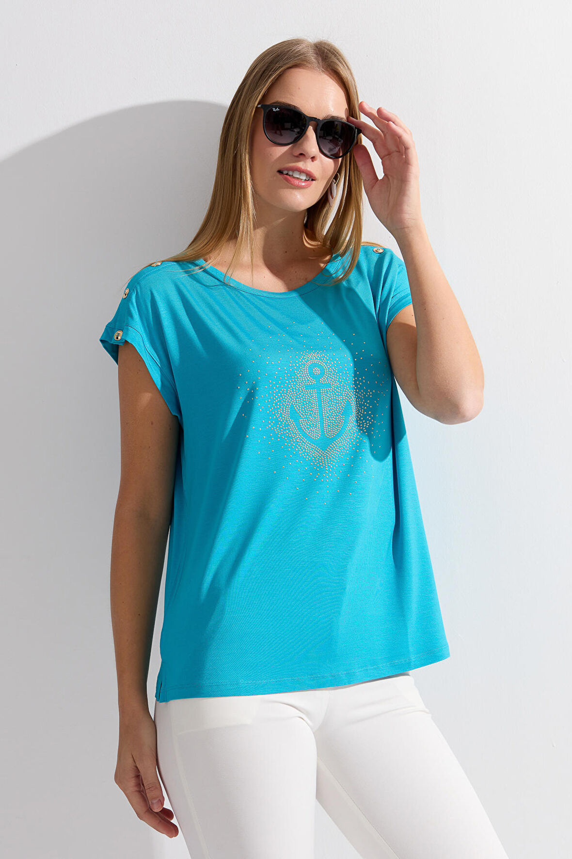 Kadın Sıfır Yaka Önü Taşlı Çapalı Tshirt Mavi