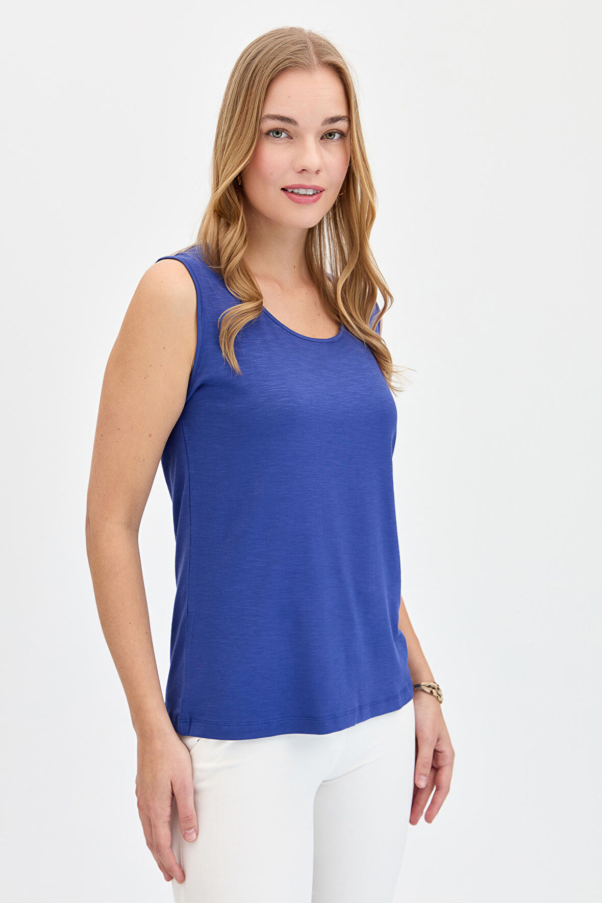 Kadın Sıfır Yaka Flamlı Kumaş Basic Askılı Tshirt İndigo