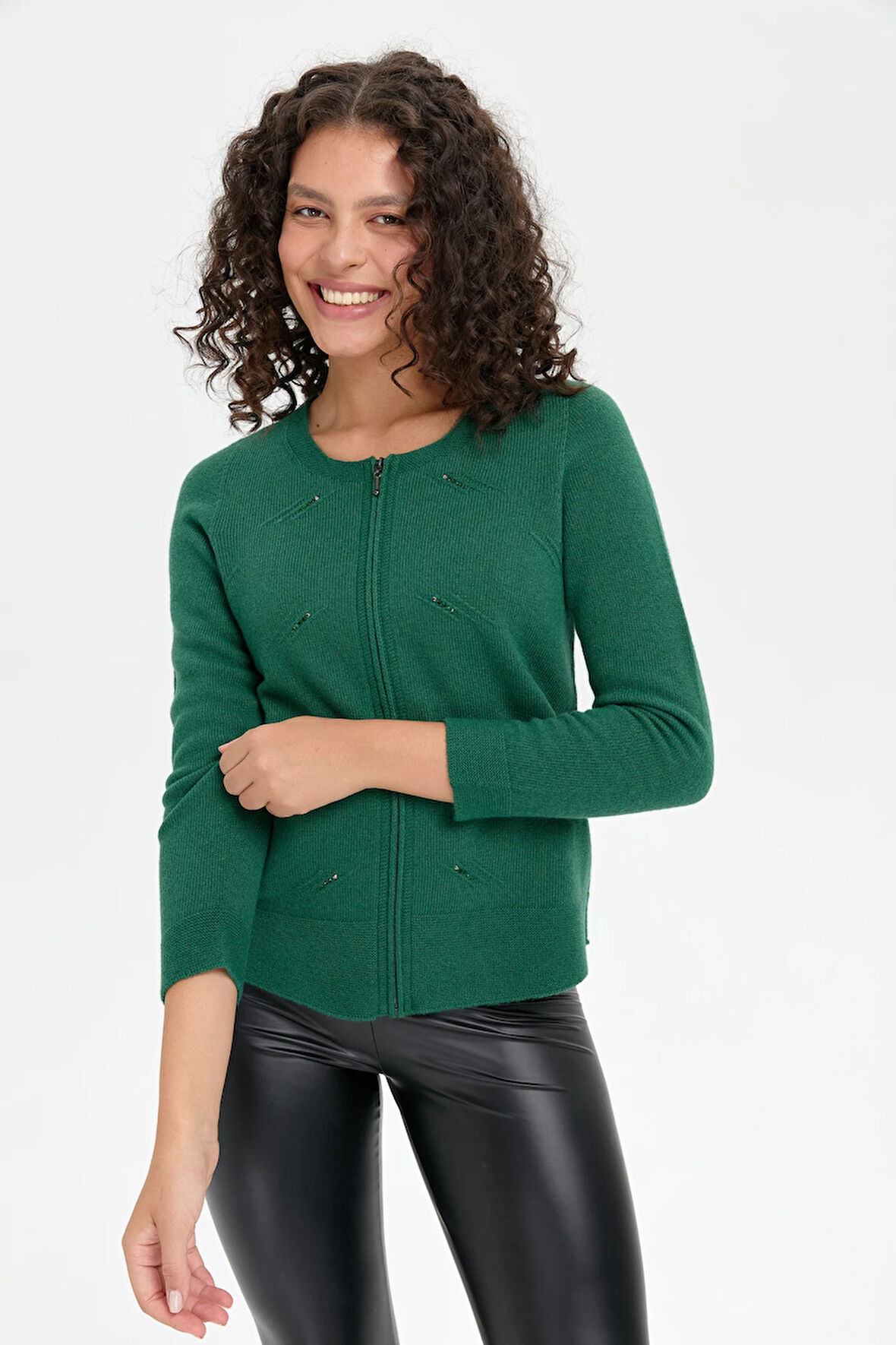 Kadın Sıfır Yaka Dikişsiz Önü Taşlı Fermuarlı Yün Hırka Ö.Başı