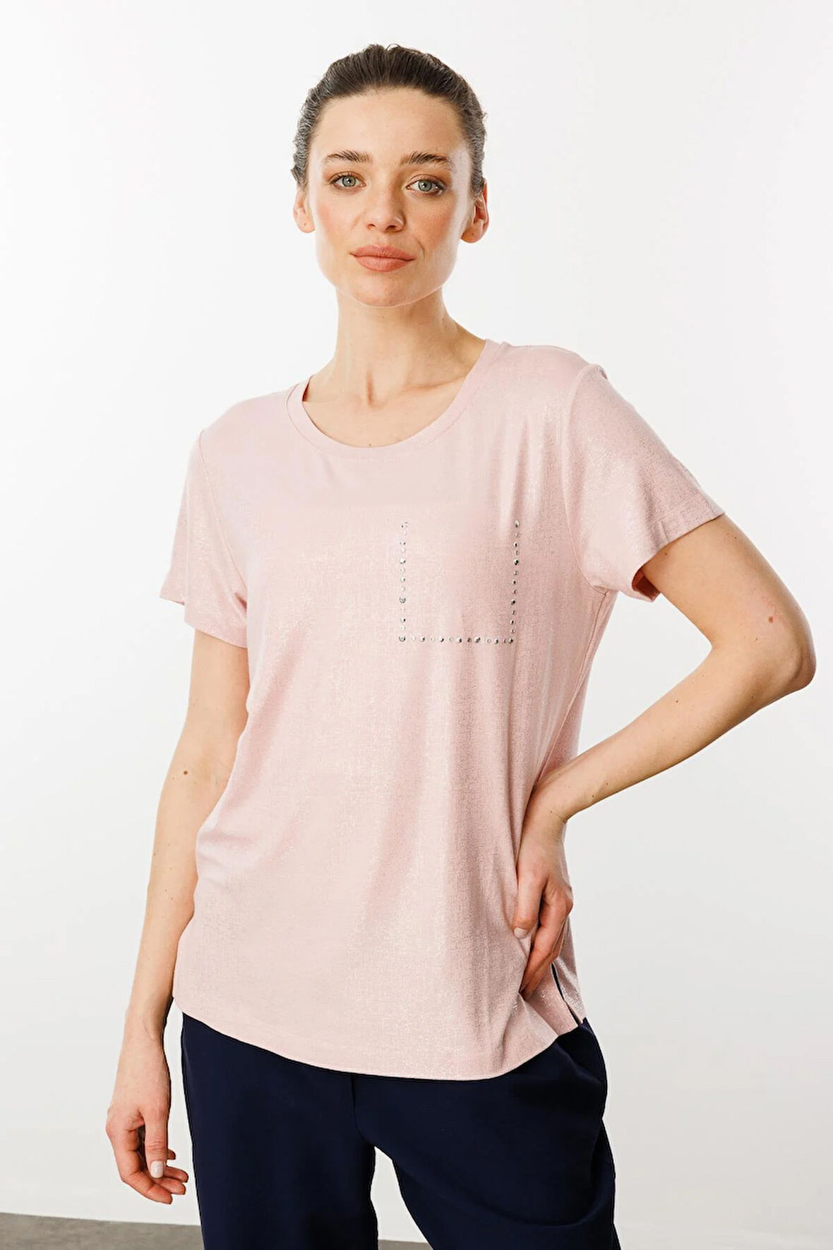 Kadın Sıfır Yaka Düşük Kollu T-shirt Pudra