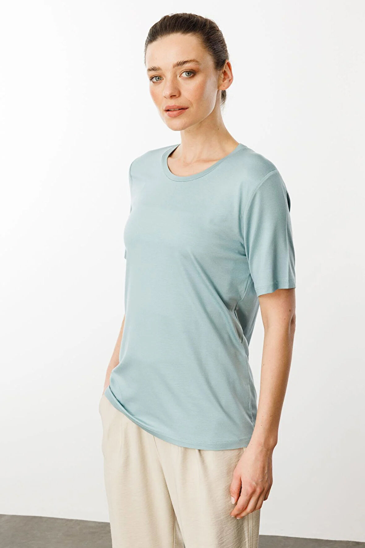 Kadın Sıfır Yaka Basic Penye T-shirt Mint