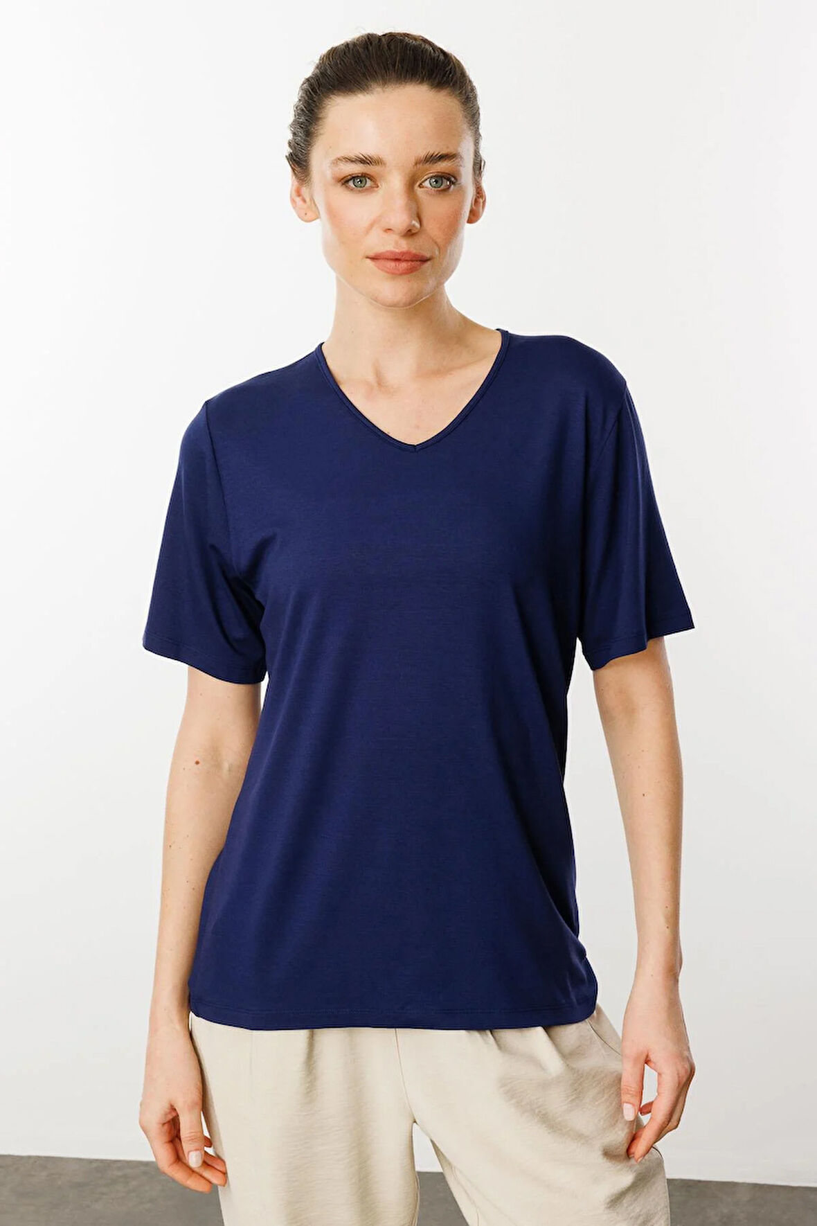 Kadın V Yaka Kısa Kollu Penye T-Shirt Lacivert