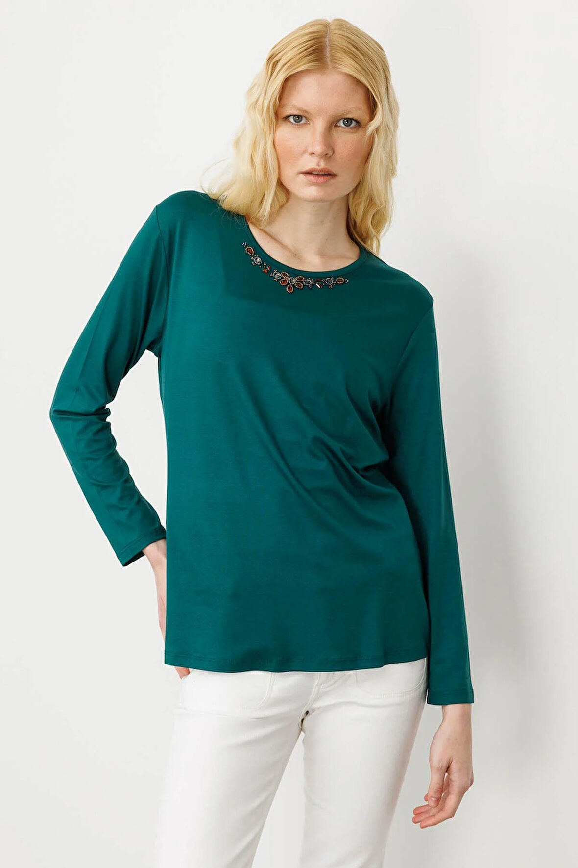 Kadın Sıfır Yaka Boncuk İşlemeli Penye Bluz Yeşil