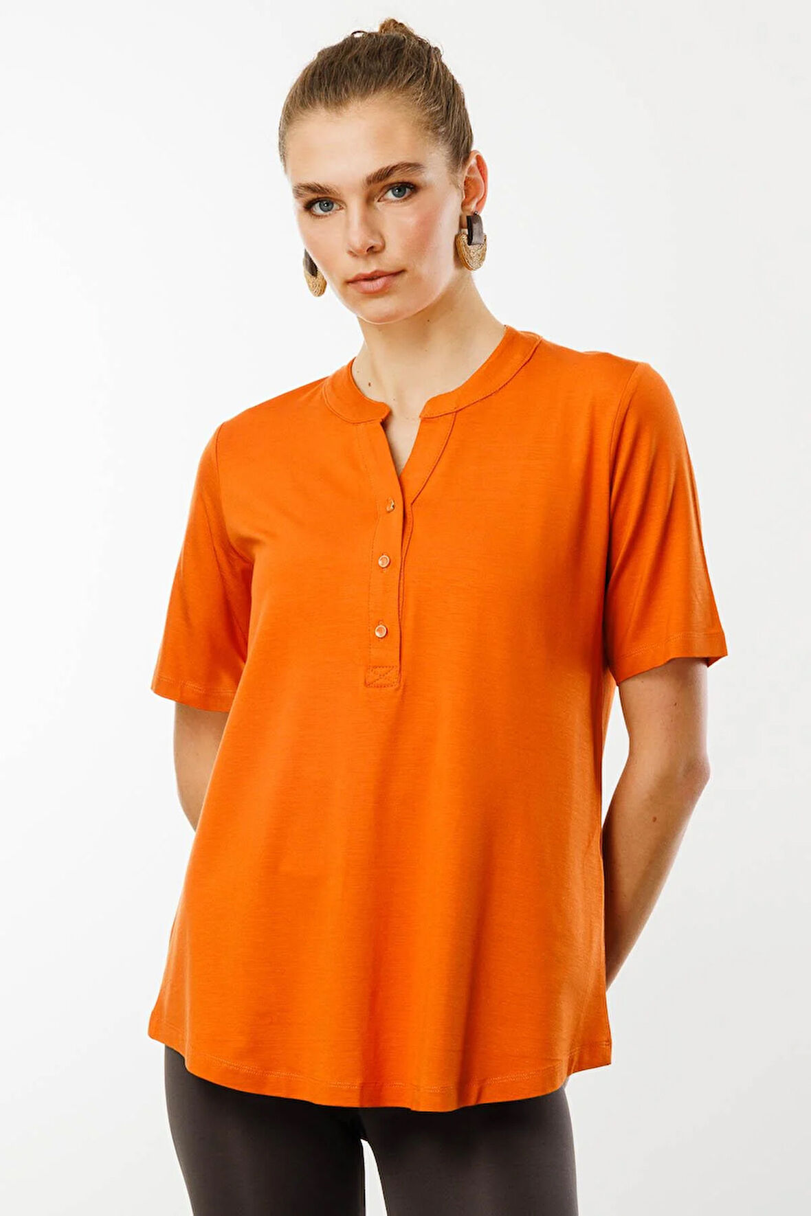 Kadın Yakası Düğmeli Penye T-shirt Turuncu