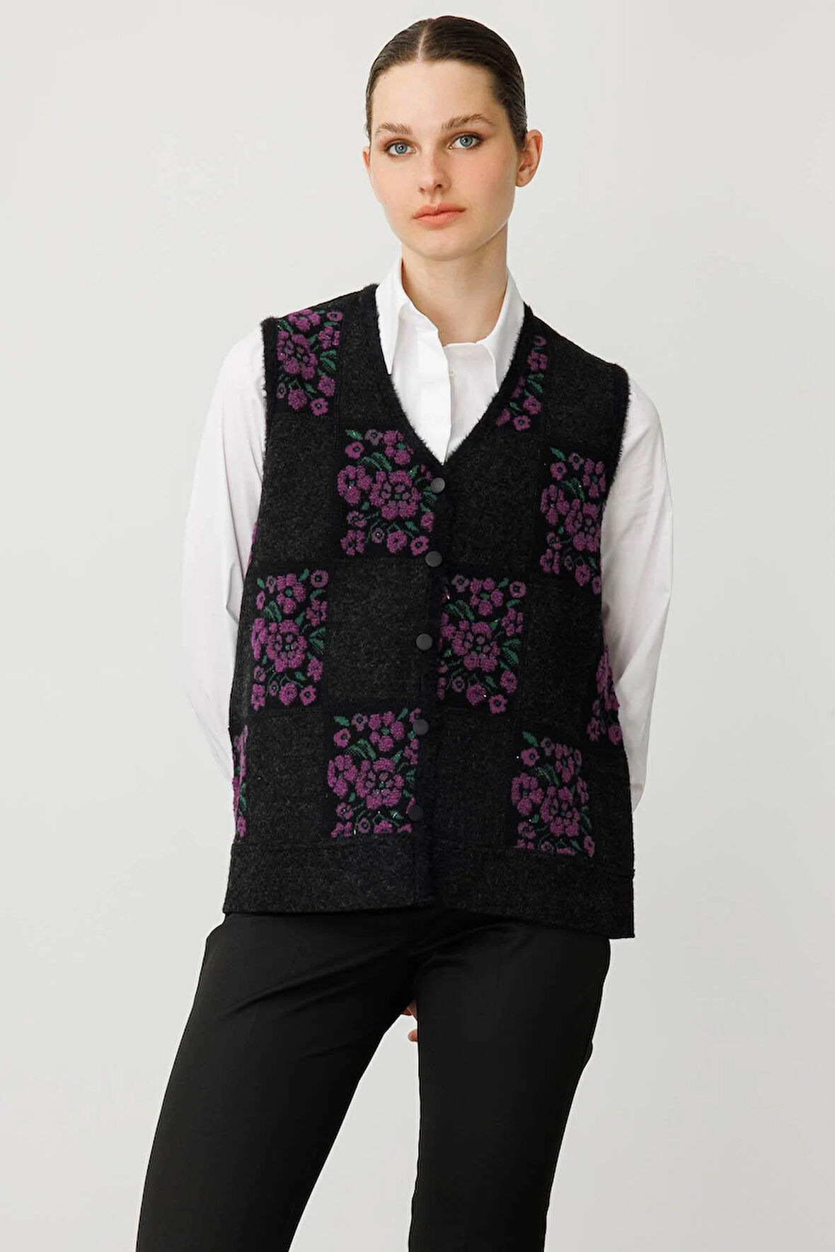 Kadın Pıtırcık Çiçekli Patchwork Keçe Yün Yelek Siyah_A.Mor