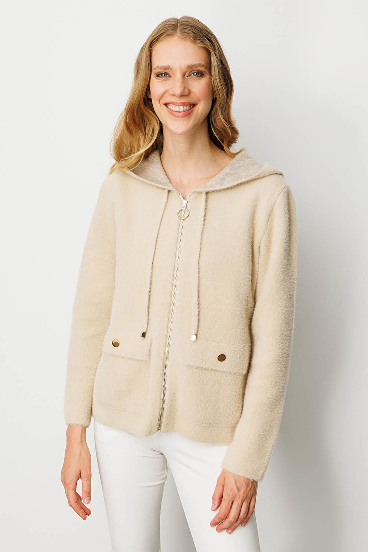 Kadın Kapüşonlu Fermuarlı Kısa Triko Sweatshirt Bej