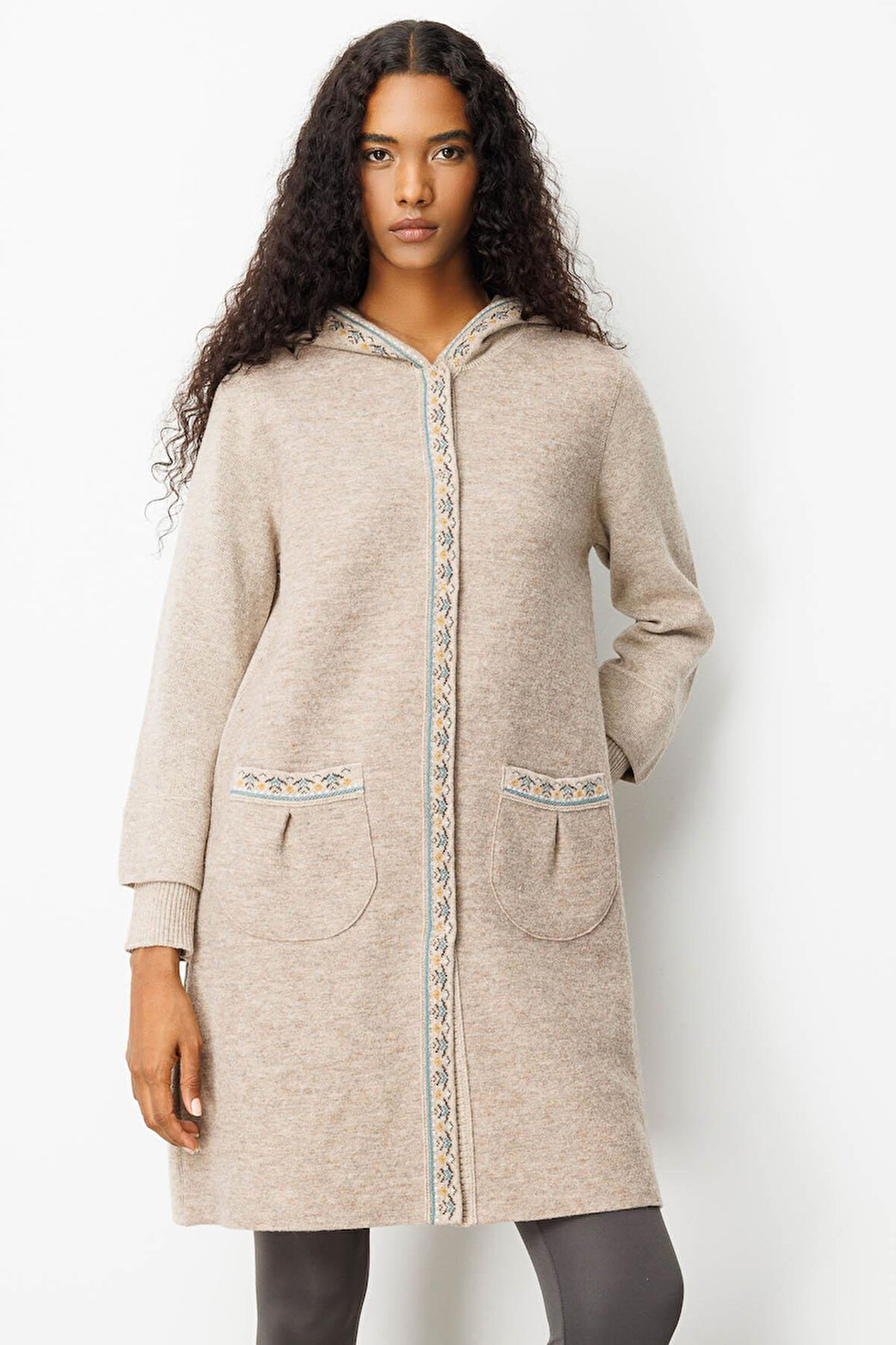 Kadın Kapüşonlu Önü Keçe Yün Kaban K.Bej