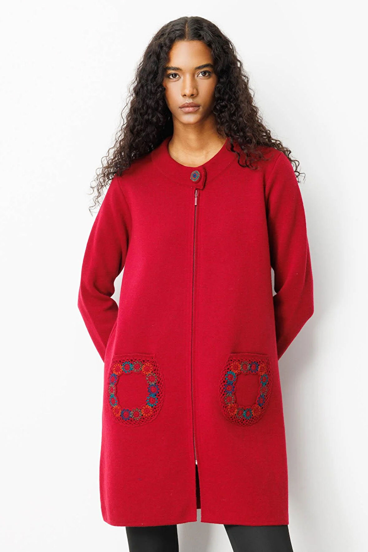 Kadın Dik Yaka Cebi Tığlamalı Uzun Yün Kaban V.Çürüğü