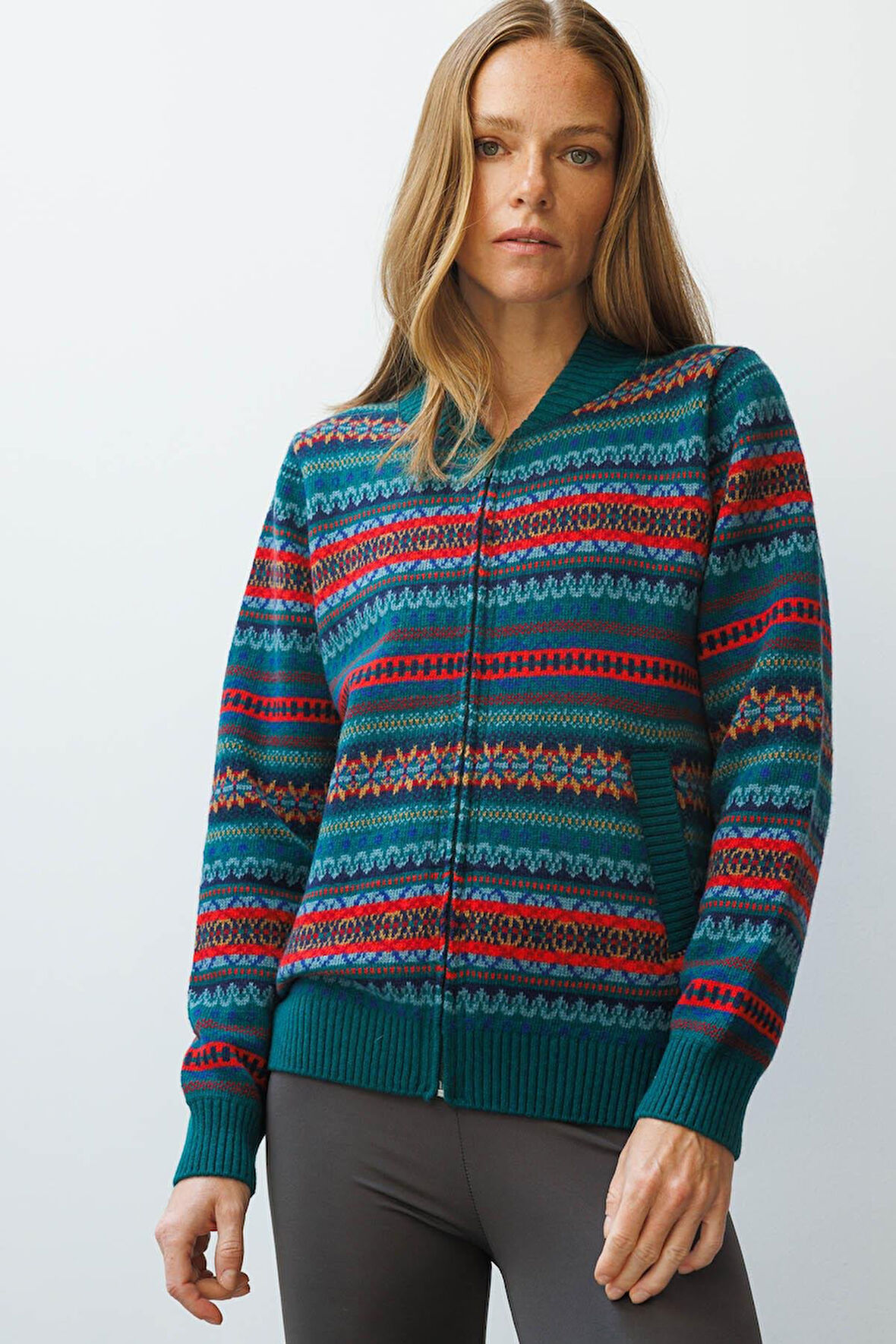 Kadın Hakim Yaka Jakarlı Yün Hırka K.Ö.başı