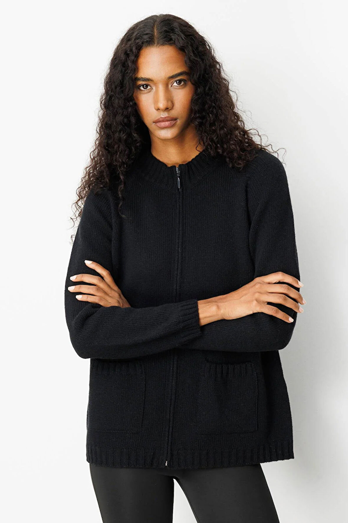 Kadın Dik Yaka Cepli Basic Yün Hırka Siyah