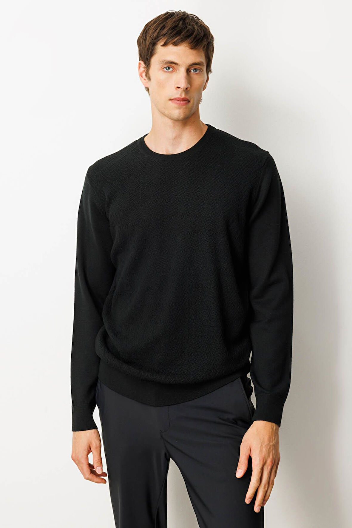 Erkek Sıfır Yaka Önü Baklavalı Triko Kazak Siyah