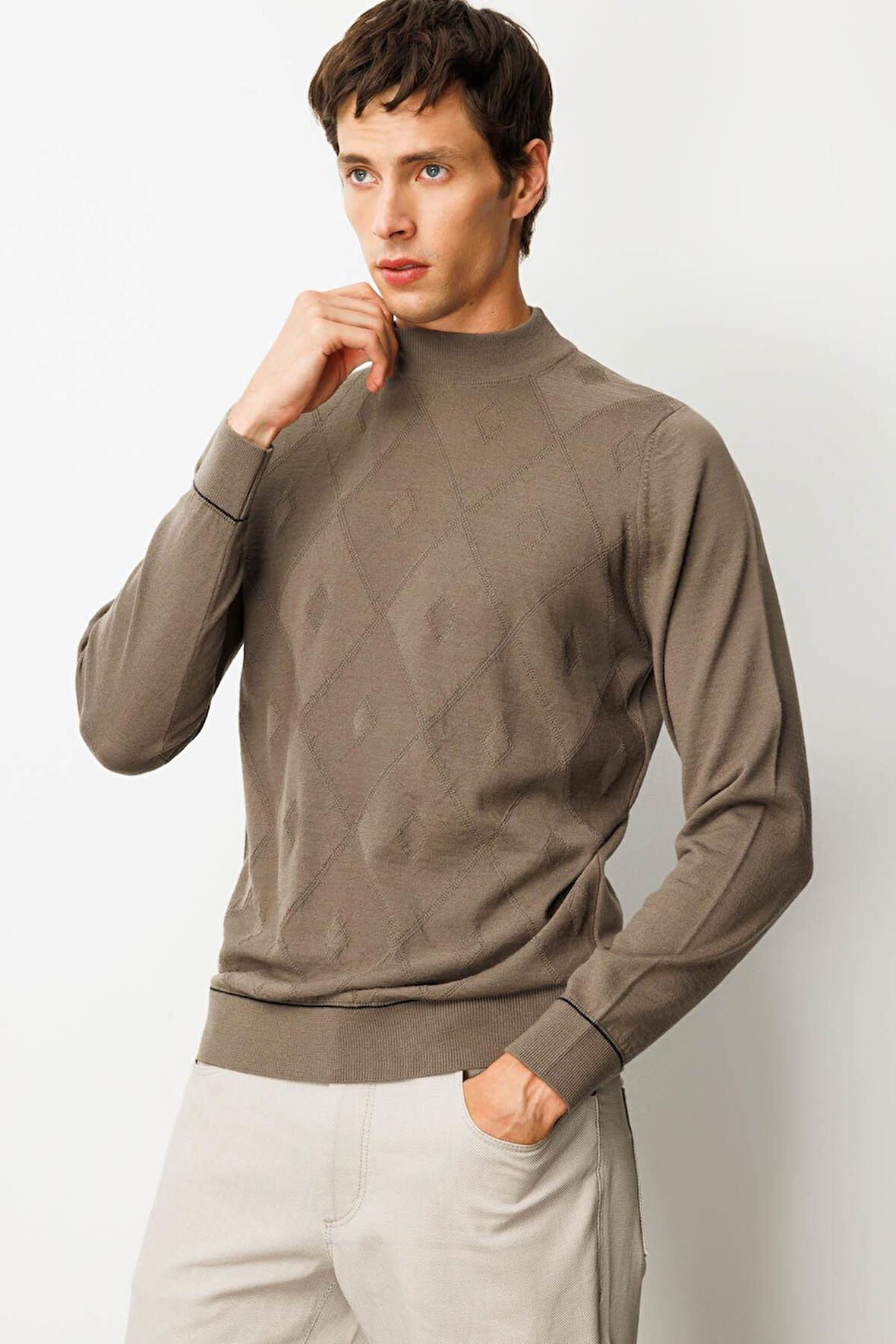 Erkek Yarım Balıkçı Yaka Çizgili Baklavalı Yün Kazak Vizon