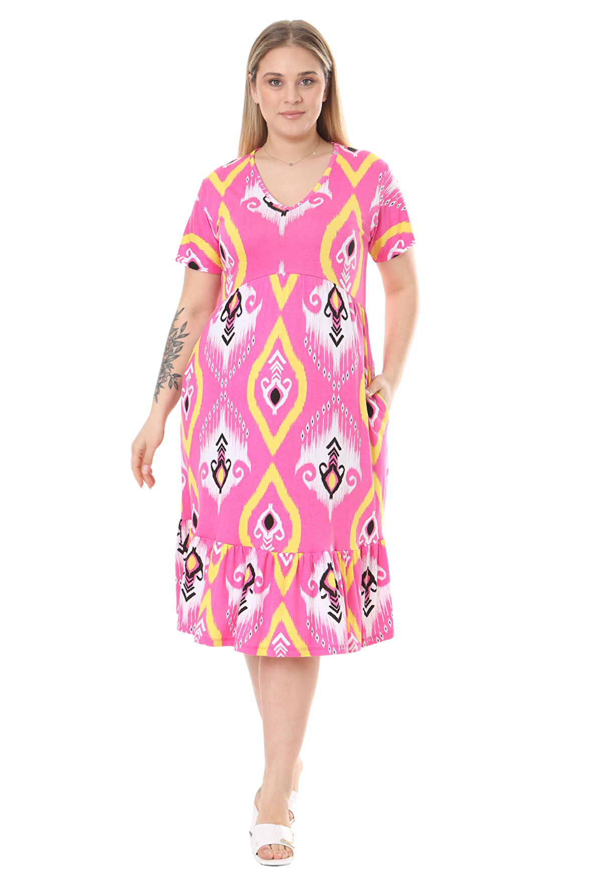 Melsay Butik Göğüsten Robalı V Yaka Kısa Kollu Pembe Motif Desenli Cepli Elbise