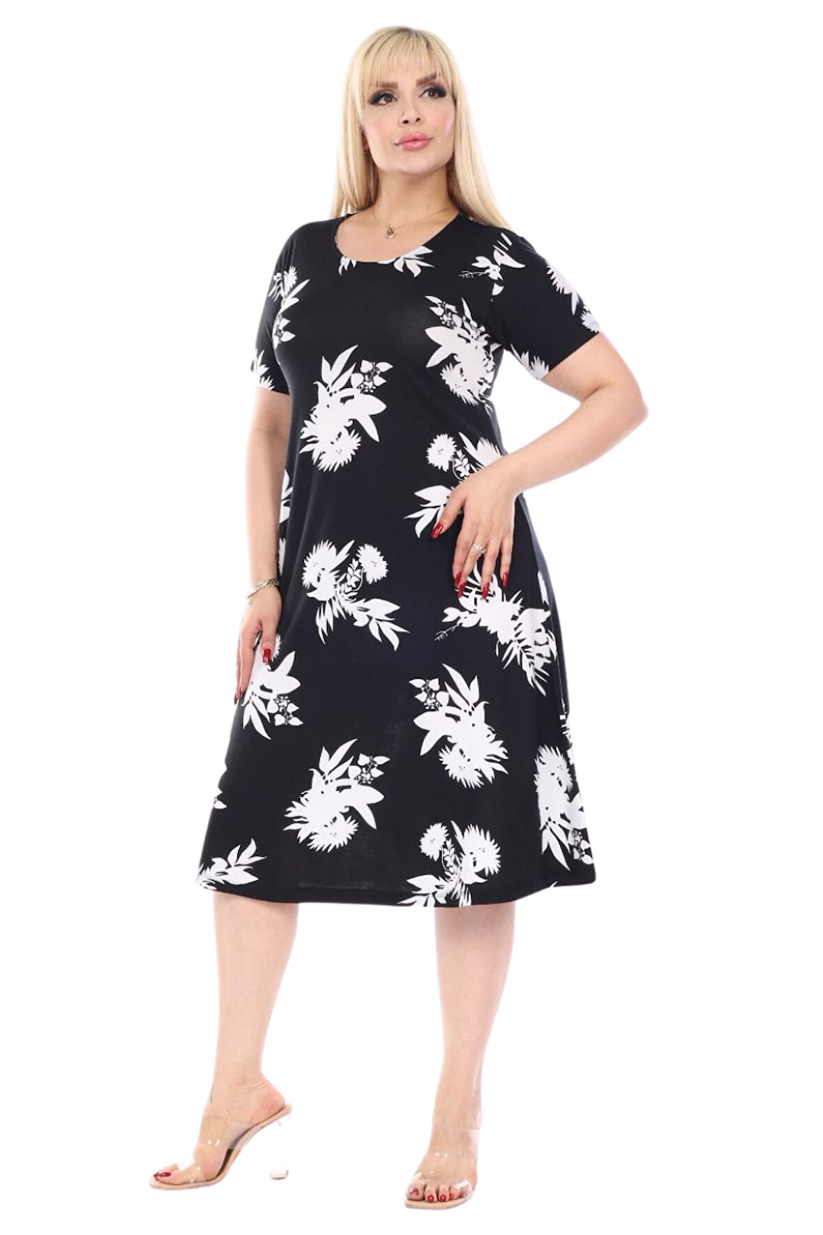 Melsay Butik Siyah Beyaz Yaprak Desen Kısa Kollu Büyük Beden Midi Elbise
