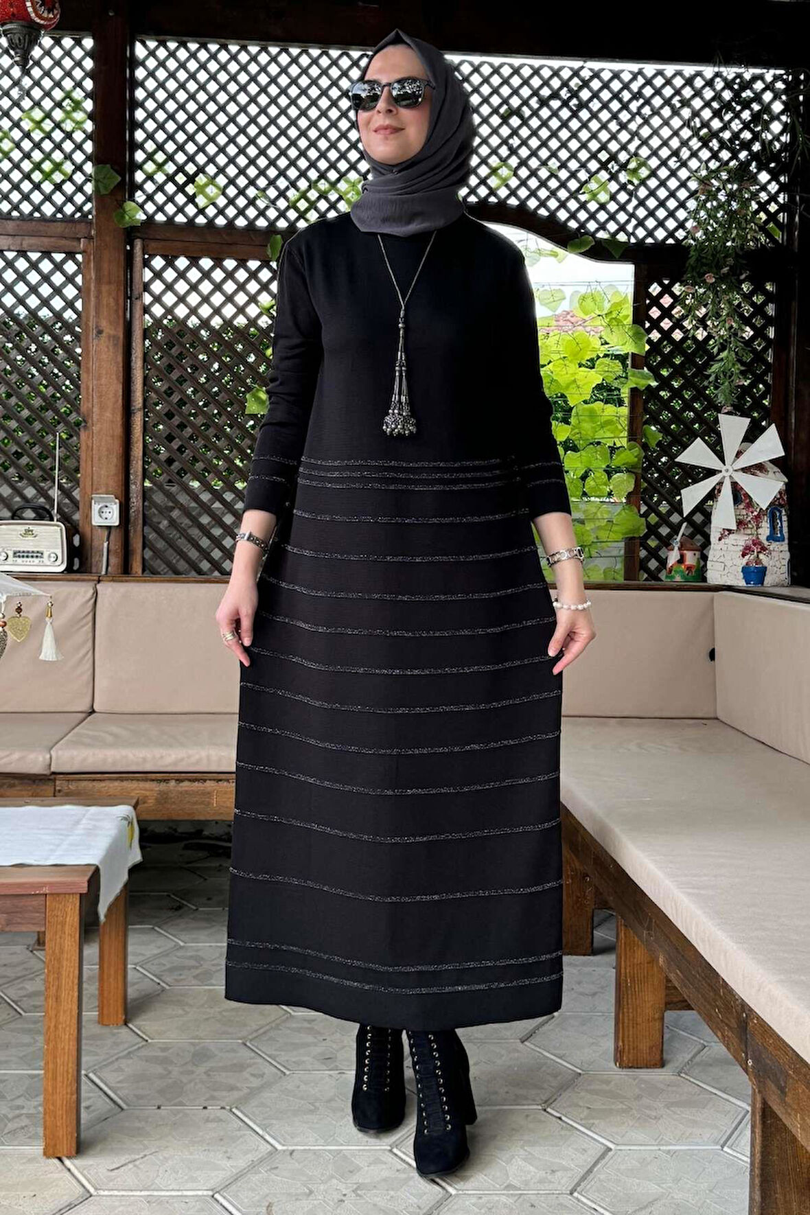 Nisan Simli Triko Elbise Siyah