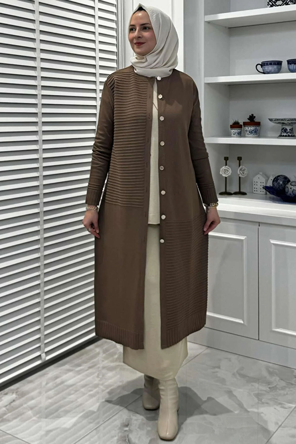 Manolya Sütlü Kahve Triko Hırka