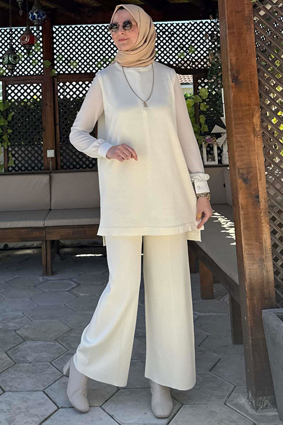 Pantolonlu İç Takım Ekru