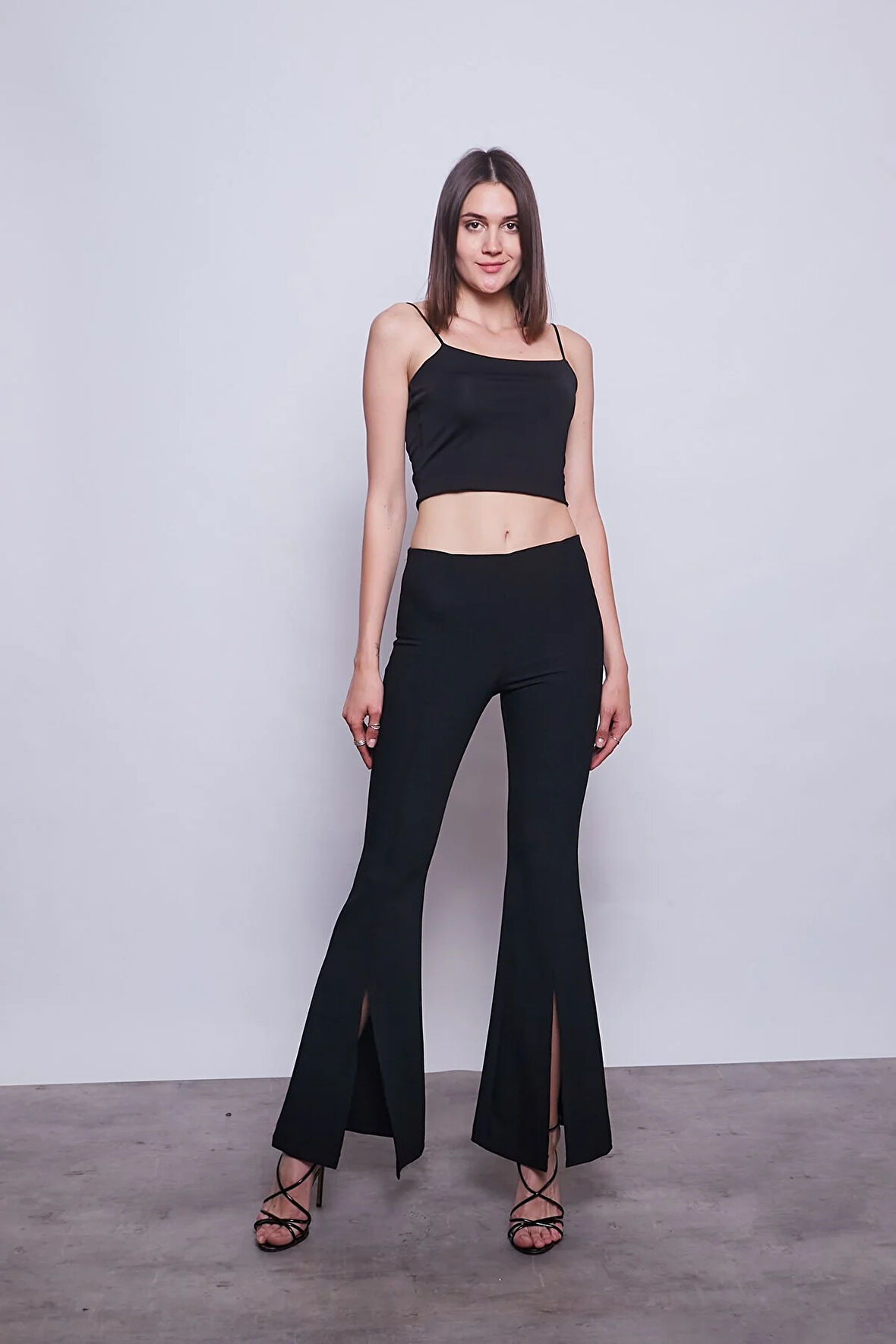 Kadın Yüksek Bel Önü Dikişli Paçası Yırtmaçlı İspanyol Paça Likralı Pantolon-Siyah