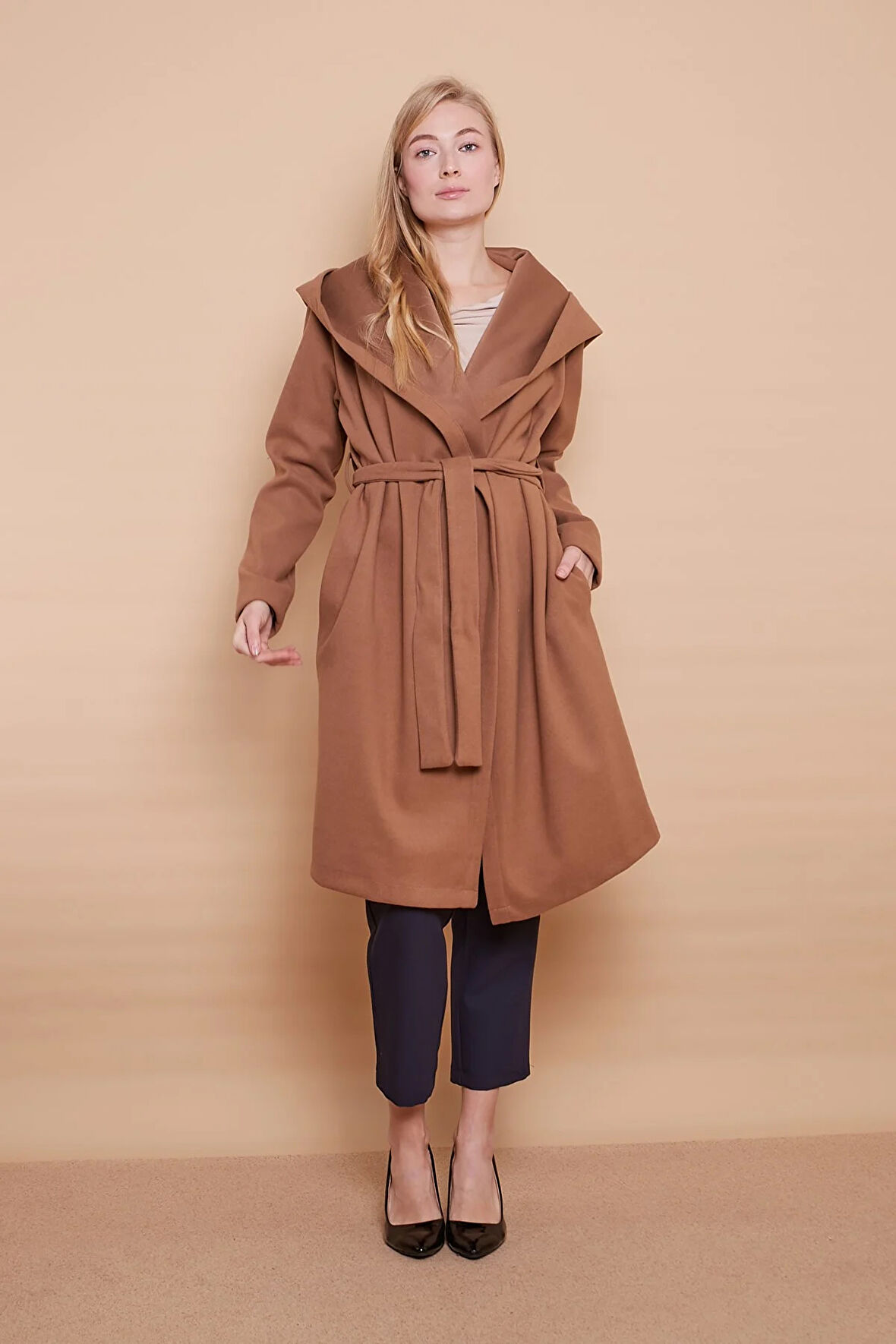 Kaşe Kapşonlu Uzun Kol Anvelop Kruvaze Bağcıklı Cepli Kaban-Camel