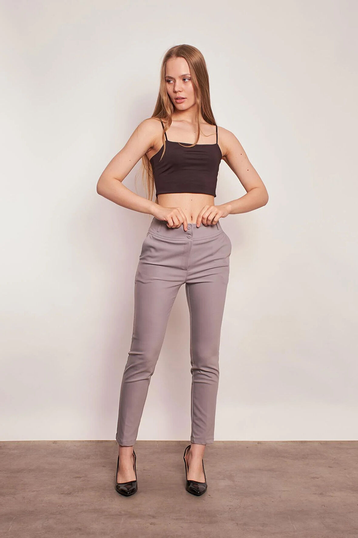 Yüksek Bel Kalın Kemerli Cepli Dar Paça Bilek Boy Pamuklu Likralı Kumaş Pantolon-Gri