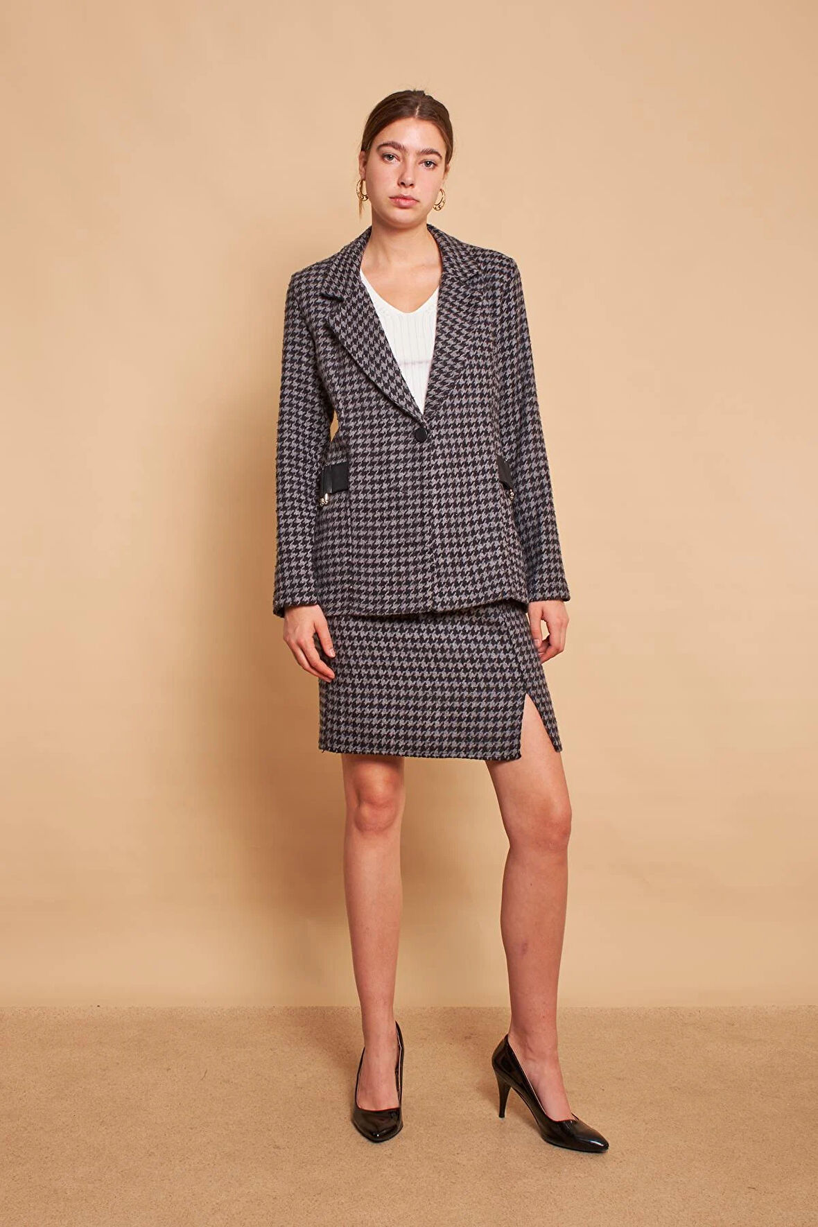 Astarlı Kalın Tüvit Kumaş Yüksek Bel Yırtmaçlı Diz Altı Kalem Etek-Antrasit Kazayağı