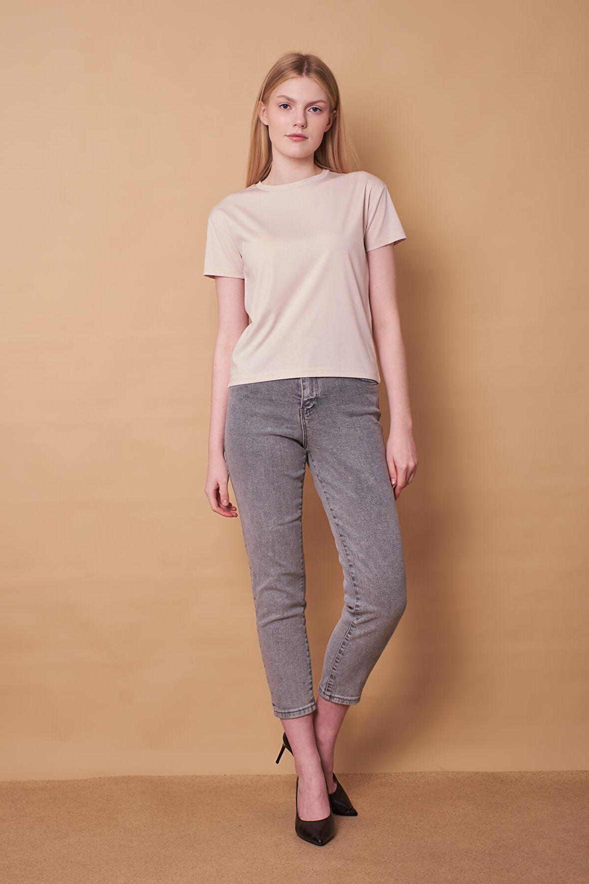 Kadın Sıfır Yaka Kırışmaz Span Karışımlı Şık Kısa Kol Likralı T-shirt Bluz-Taş