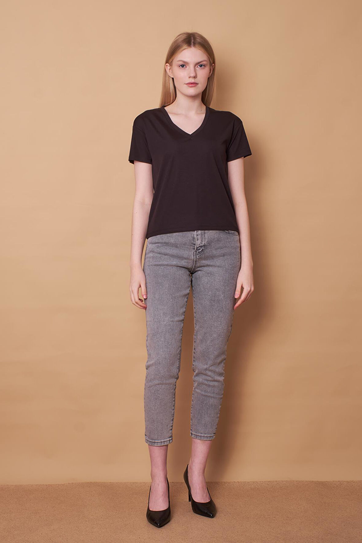 Kadın V Yaka Kısa Kol Likralı Kumaş Şık Bluz-Siyah