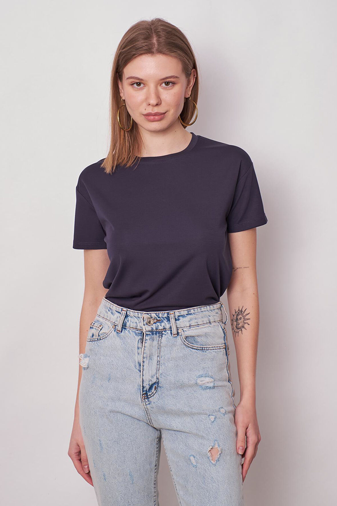 Kadın Sıfır Yaka Kırışmaz Span Karışımlı Şık Kısa Kol Likralı T-shirt Bluz-Lacivert