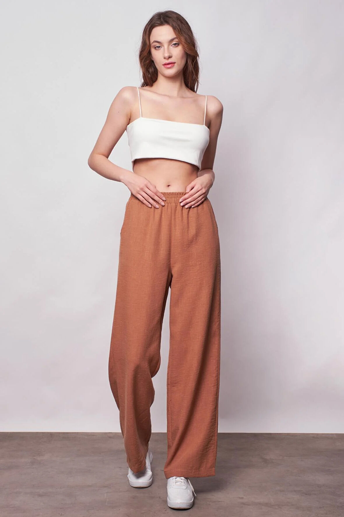 Keten Yüksek Bel Beli Lastikli Yan Cepli Bol Paça Pantolon -Camel 