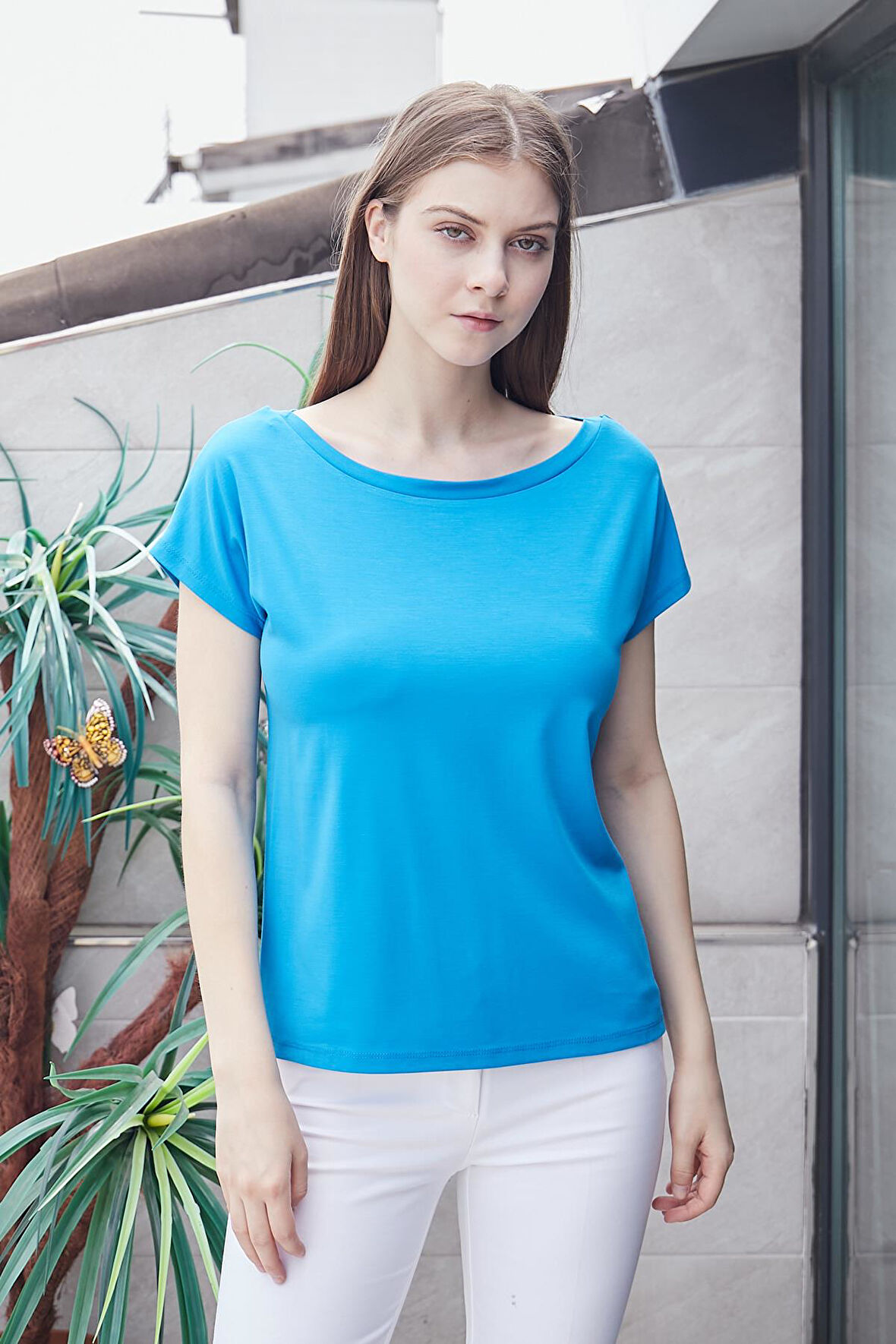 Kadın Kayık Yaka Düşük Omuzlu Kırışmaz Span Karışımlı Şık T-shirt Bluz-Mavi 