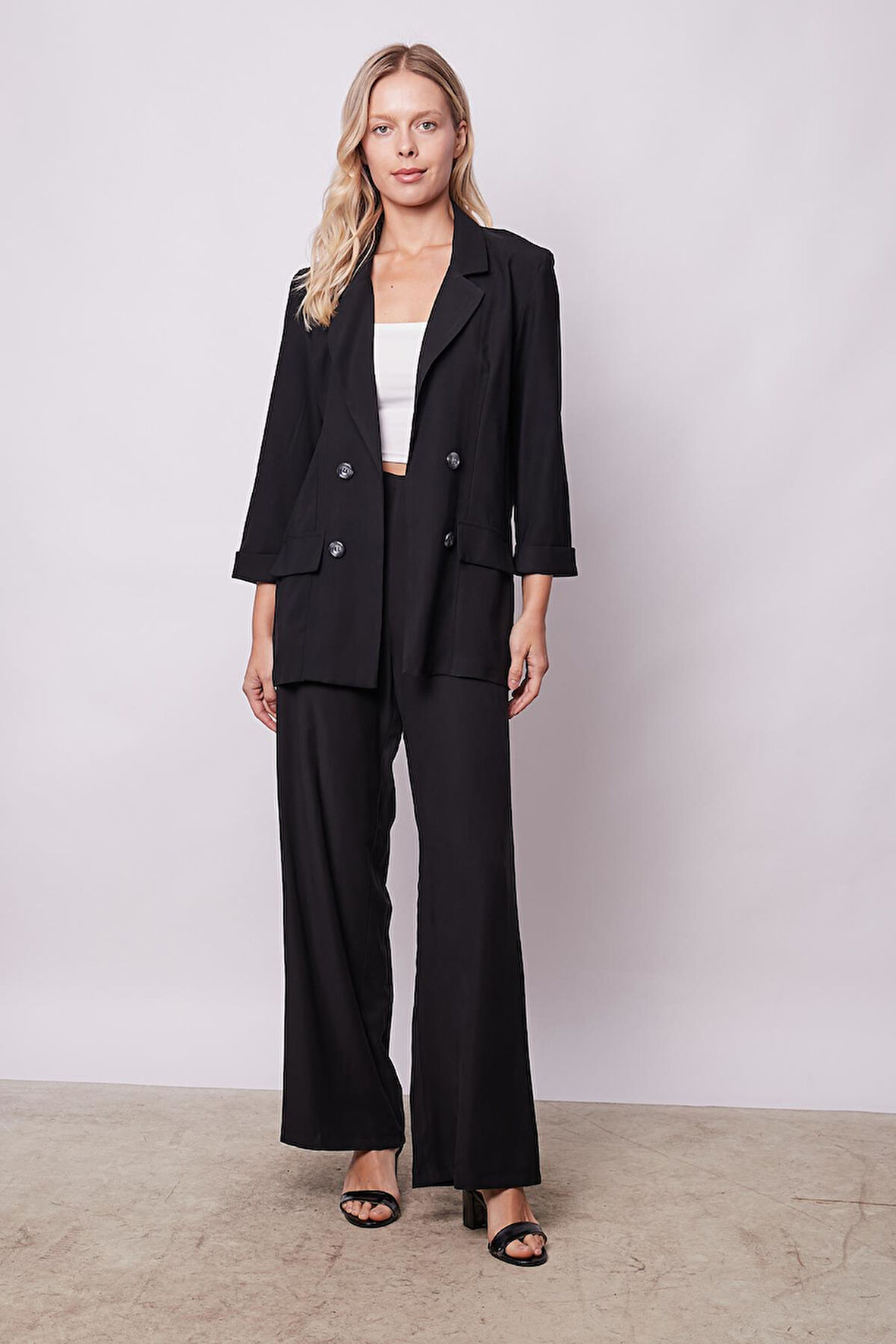 Kadın İpeksi Dokulu Modal Kumaş Yakalı Cep Kapaklı Oversize Salaş Blazer Ceket-Siyah