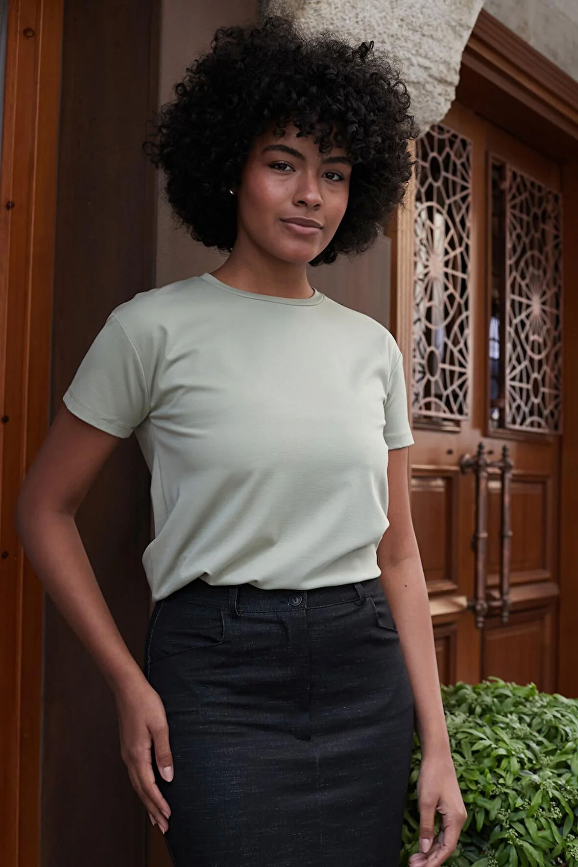 Kadın Sıfır Yaka Kırışmaz Span Karışımlı Şık Kısa Kol Likralı T-shirt Bluz-Açık Haki 