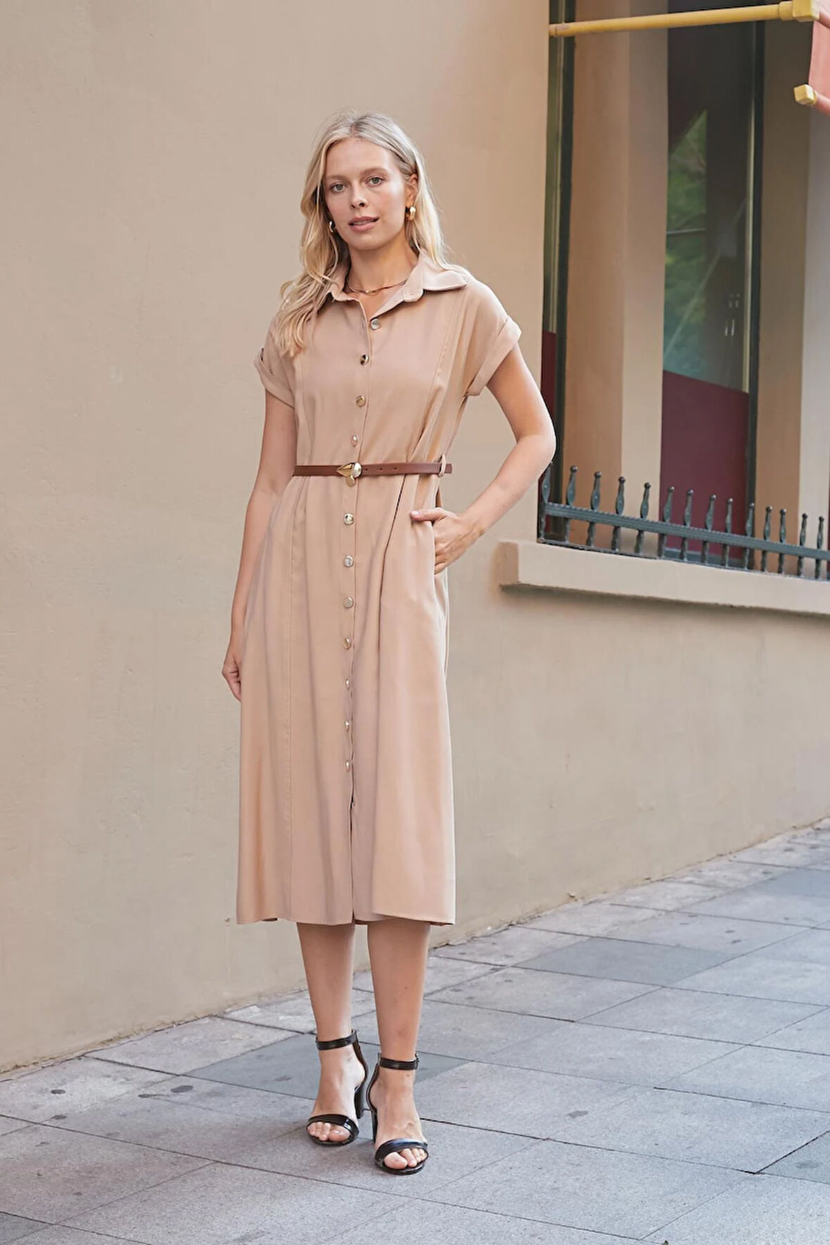 Kadın Twill Modal Yakalı Düşük Omuzlu Duble Kol  Midi Boy Diz Altı Elbise(Deri Kemer Dahil)-Camel 