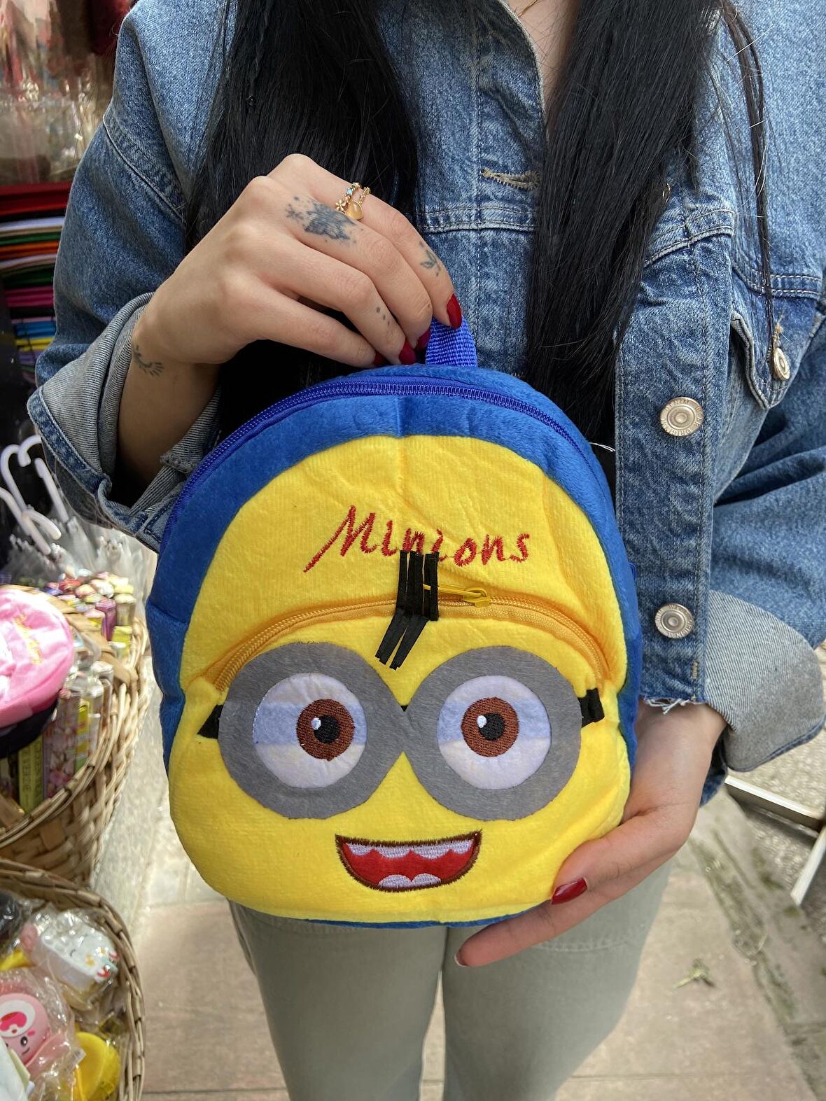 Minions Peluş Sırt Çantası 22 Cm