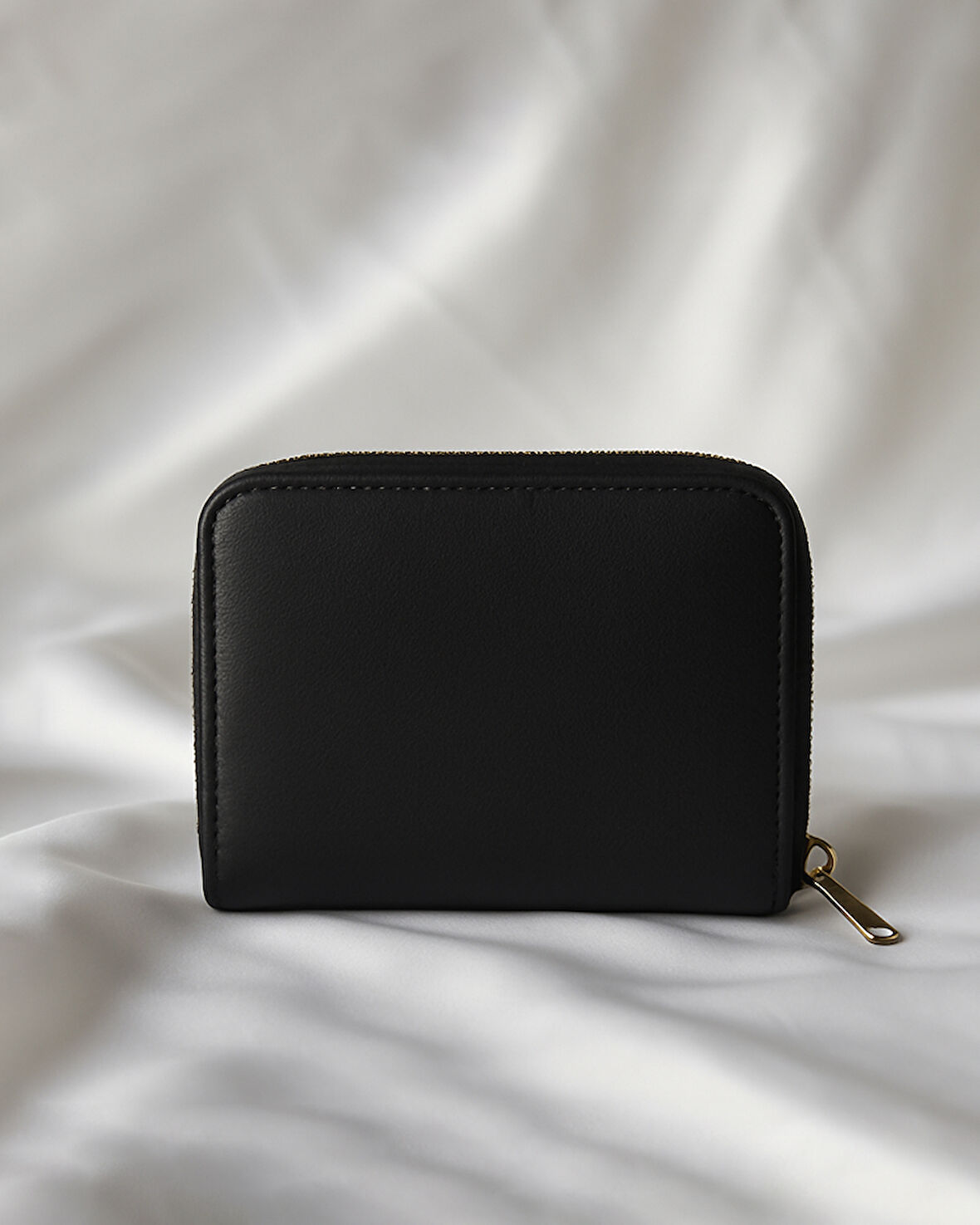 Noya Fermuarlı Parlak Suni Deri Cüzdan - Siyah