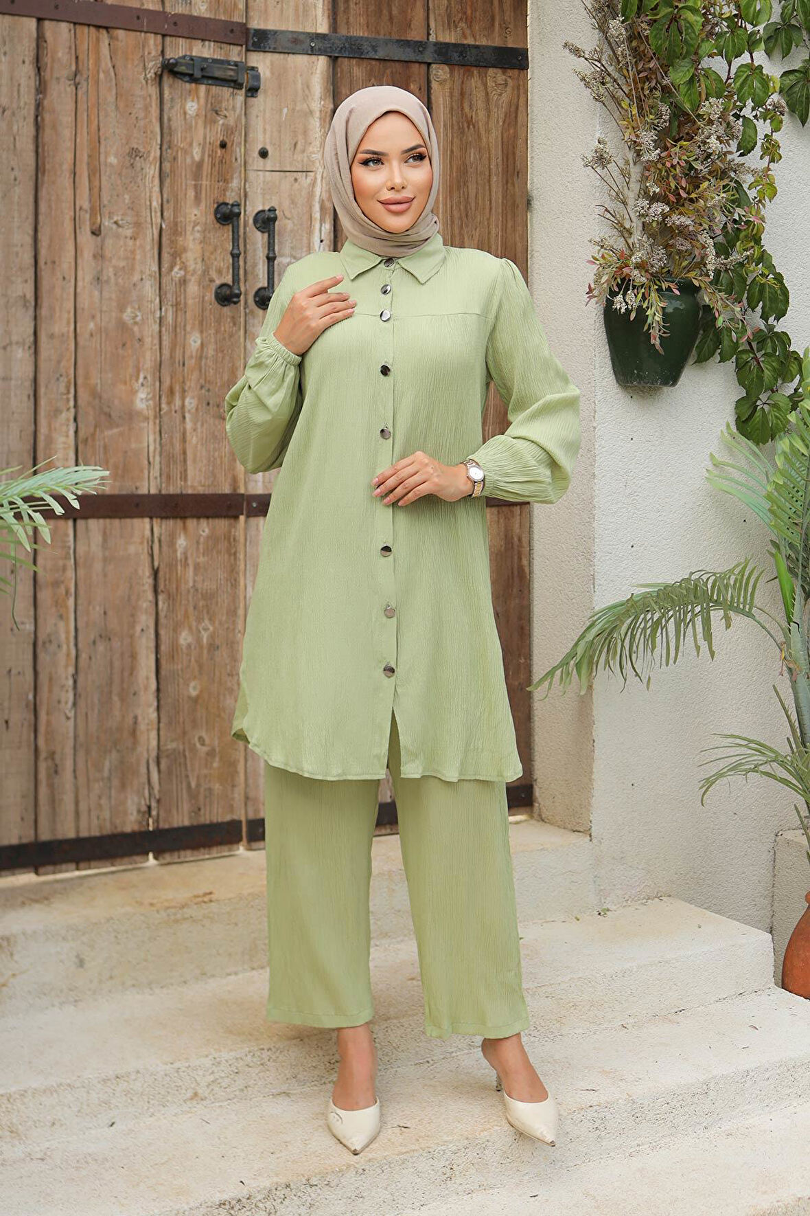Büzgü Detaylı Tesettür Mint Takım