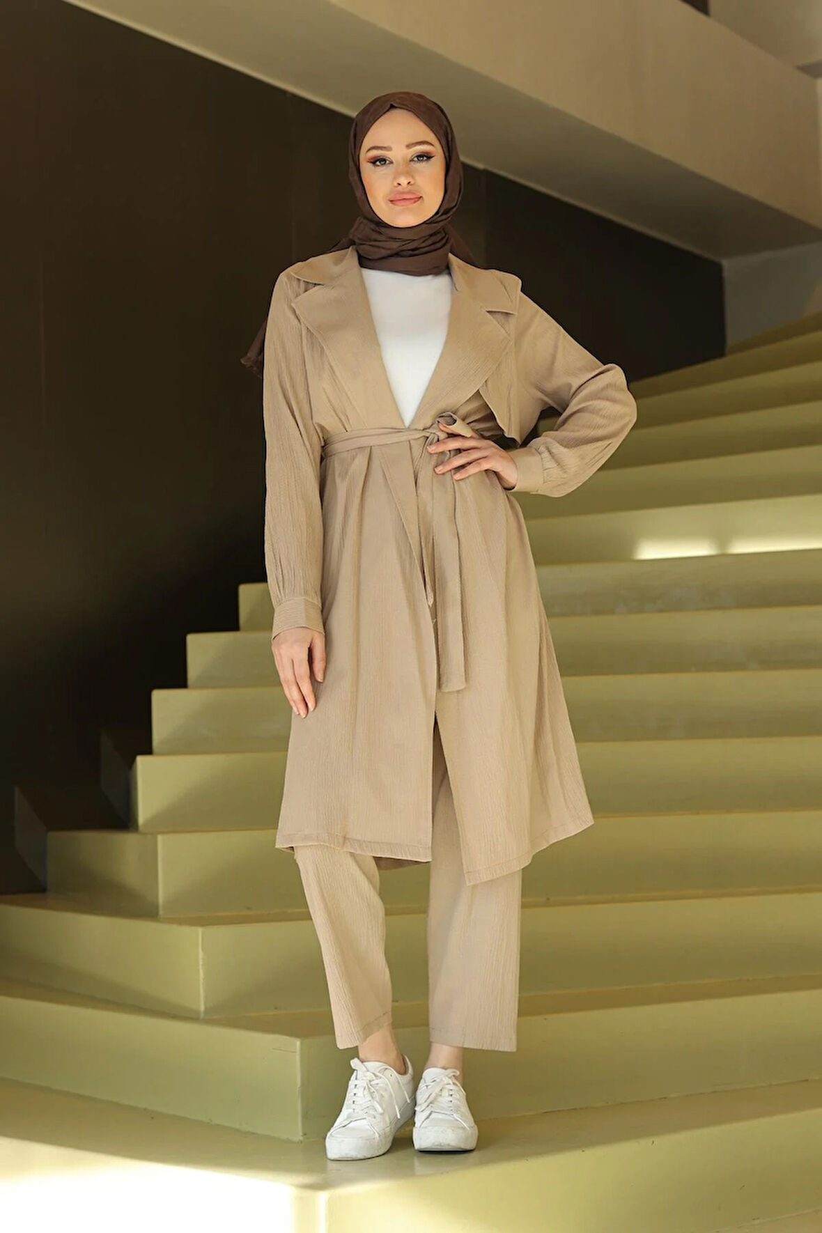 Ay Parça Detaylı Takım Vizon