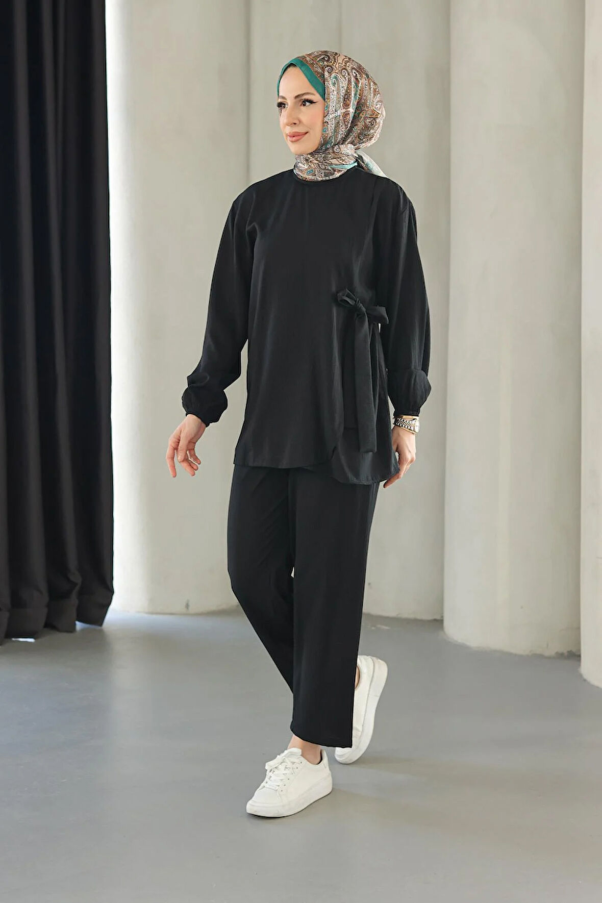 Bağlama Detaylı Takım Siyah