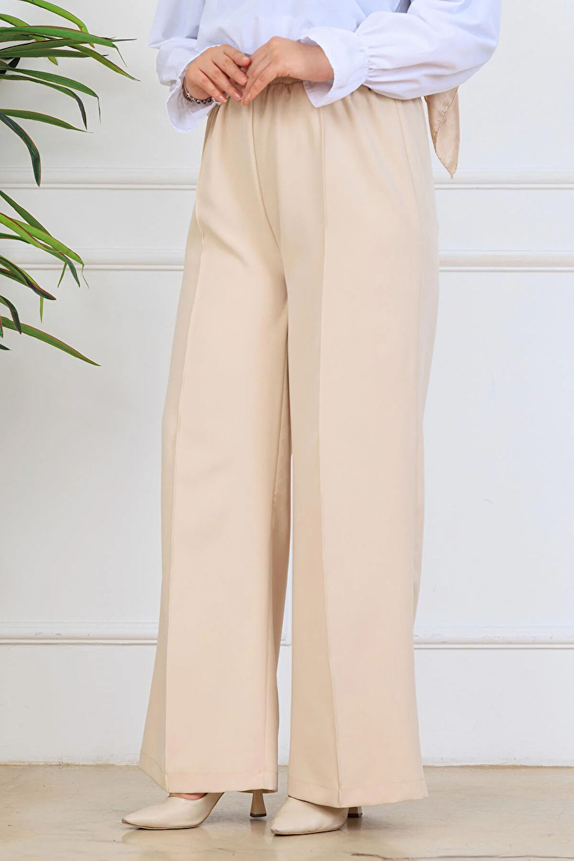 Önü Dikiş Detaylı Dabıl Pantolon Bej