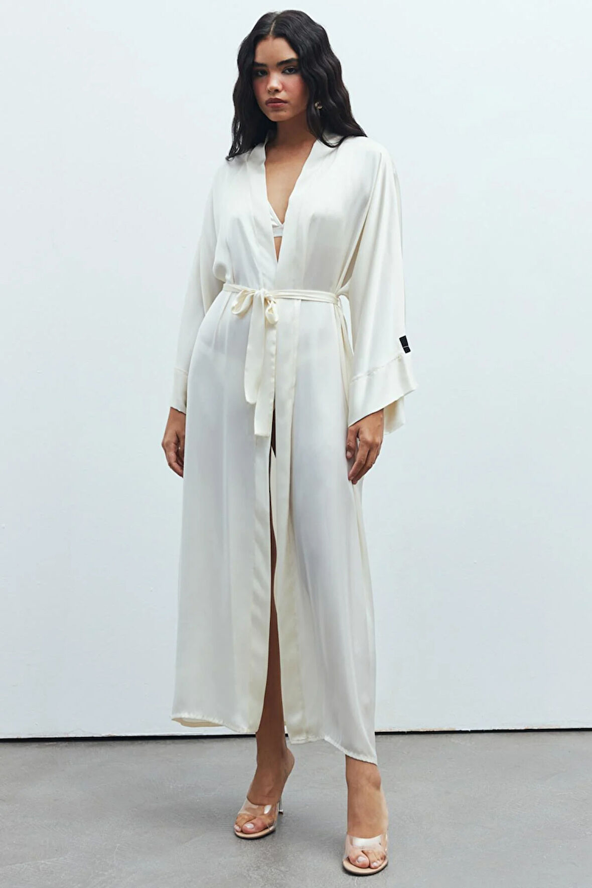 Frappant Ekru Uzun Saten Sabahlık / Kimono