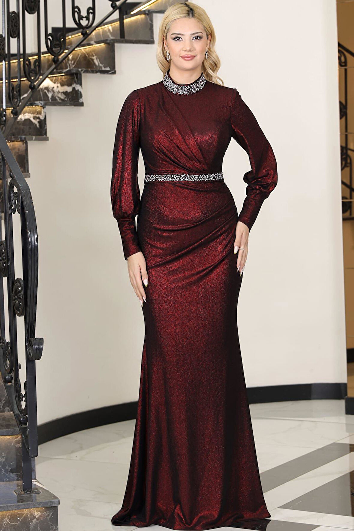 Hürrem Kuyruklu Taşlı Tesettür Abiye Bordo