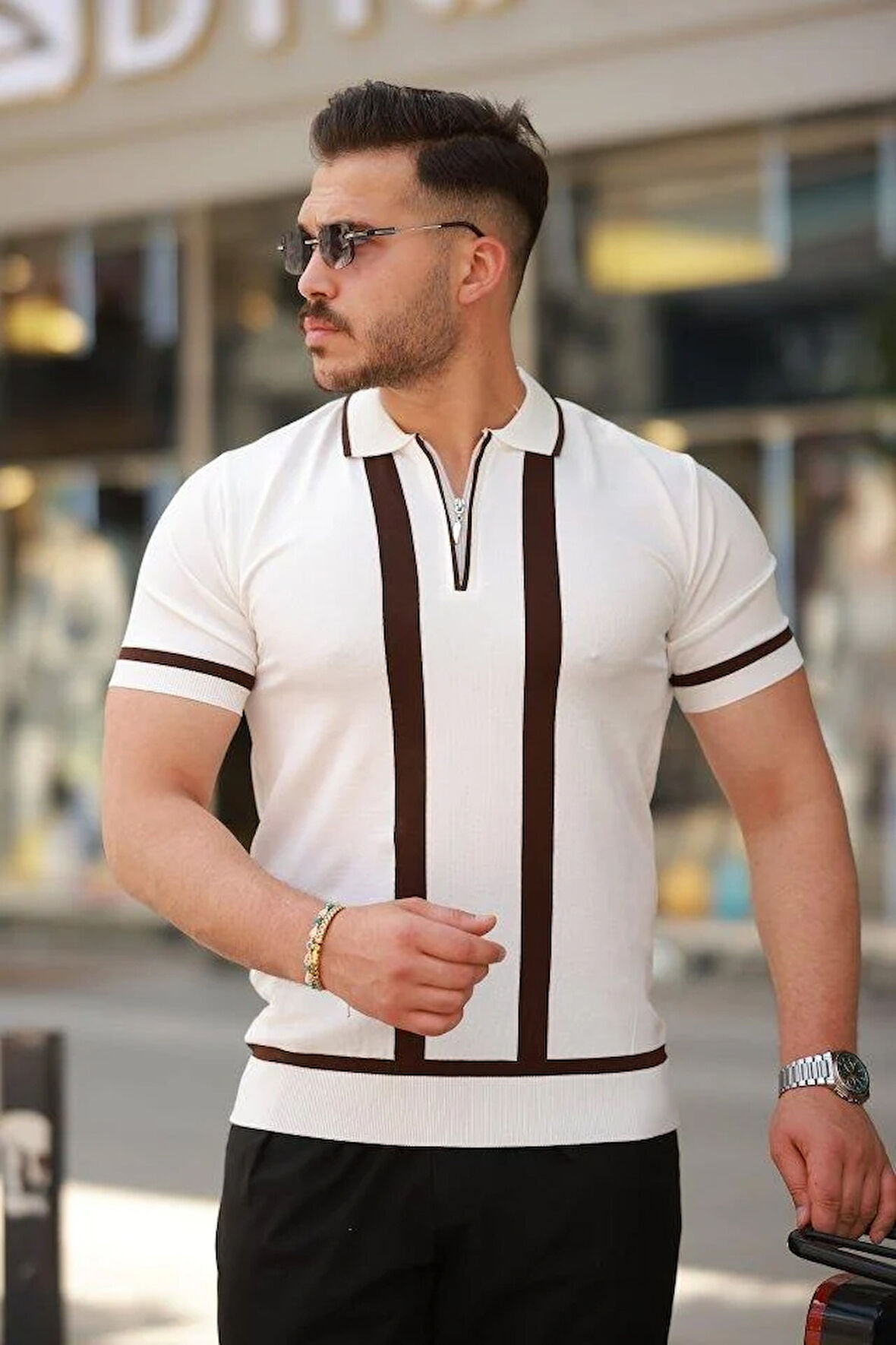 Erkek Fermuar Yakalı şerit Detaylı Kısa Kollu Tişört