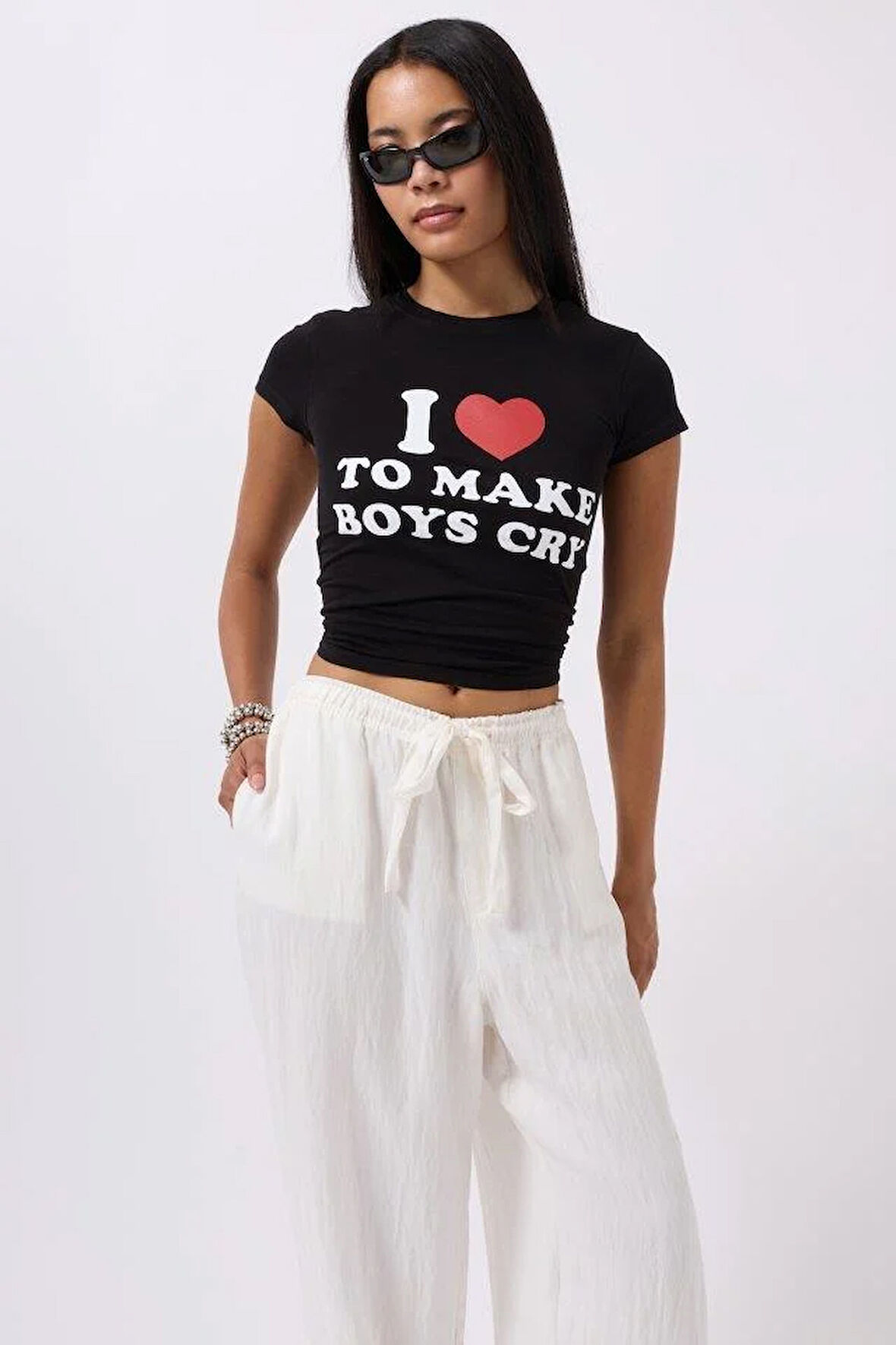 Nakış Detay Baskılı Crop T-Shirt