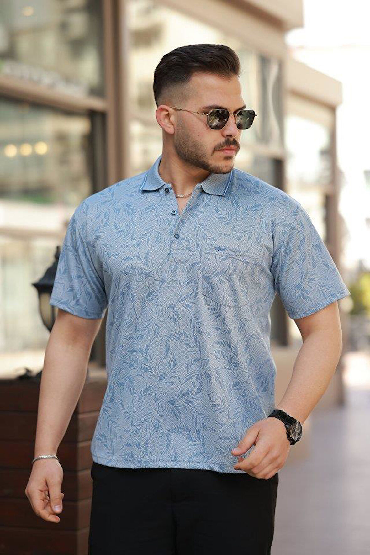 Erkek Yakalı Jakar Baskılı Kısa Kollu T-shirt