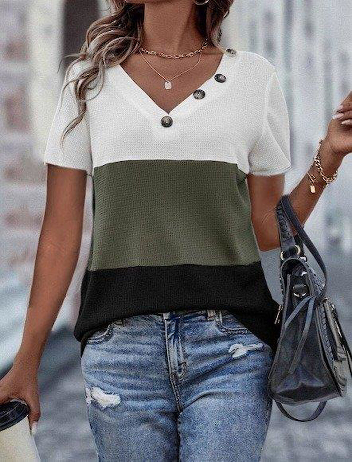 Kadın Kısa Kollu V Yakalı Düğmeli Waffle Bluz