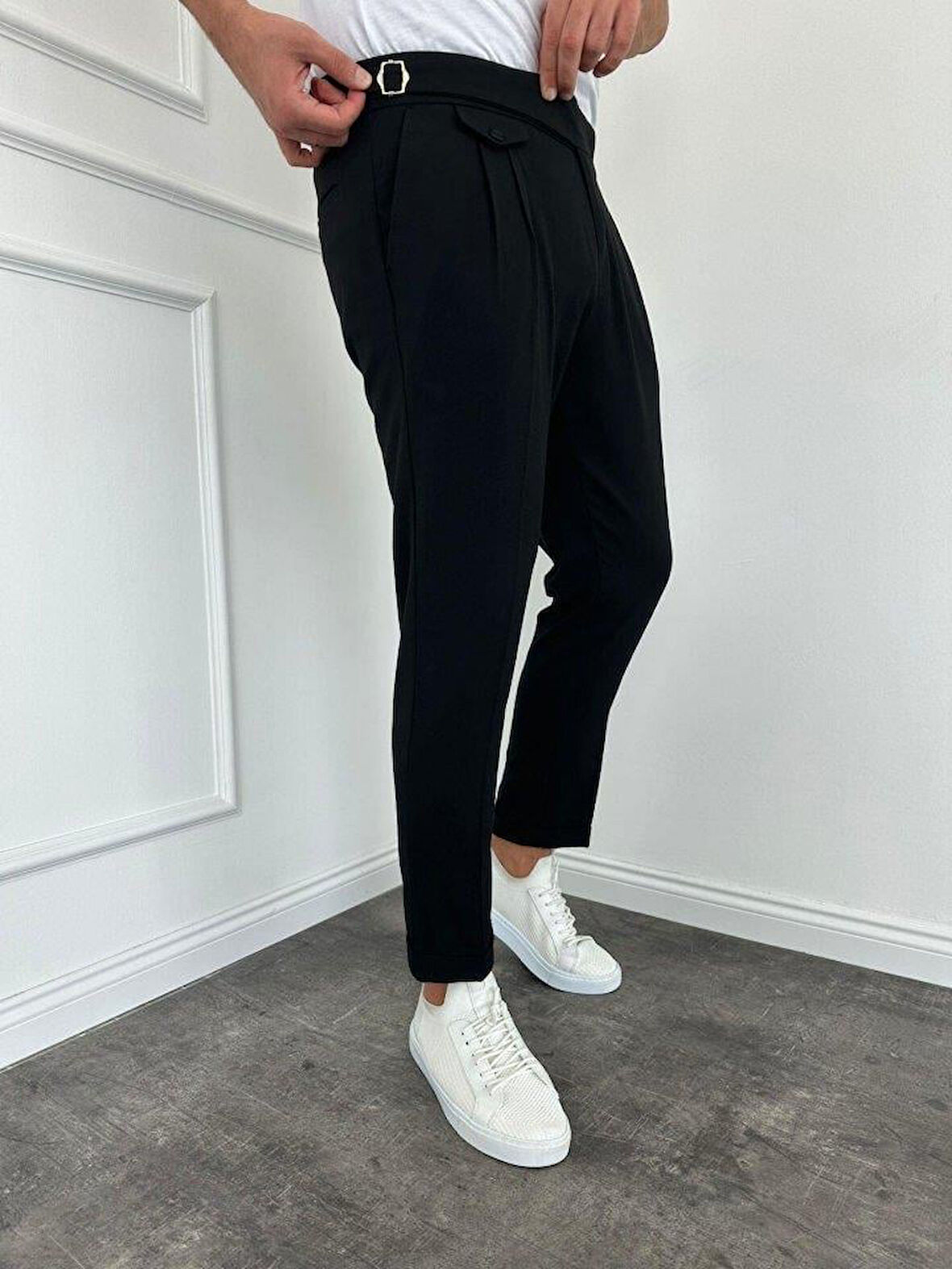 Erkek Bel Toka Detaylı Pileli Old Money Pantolon