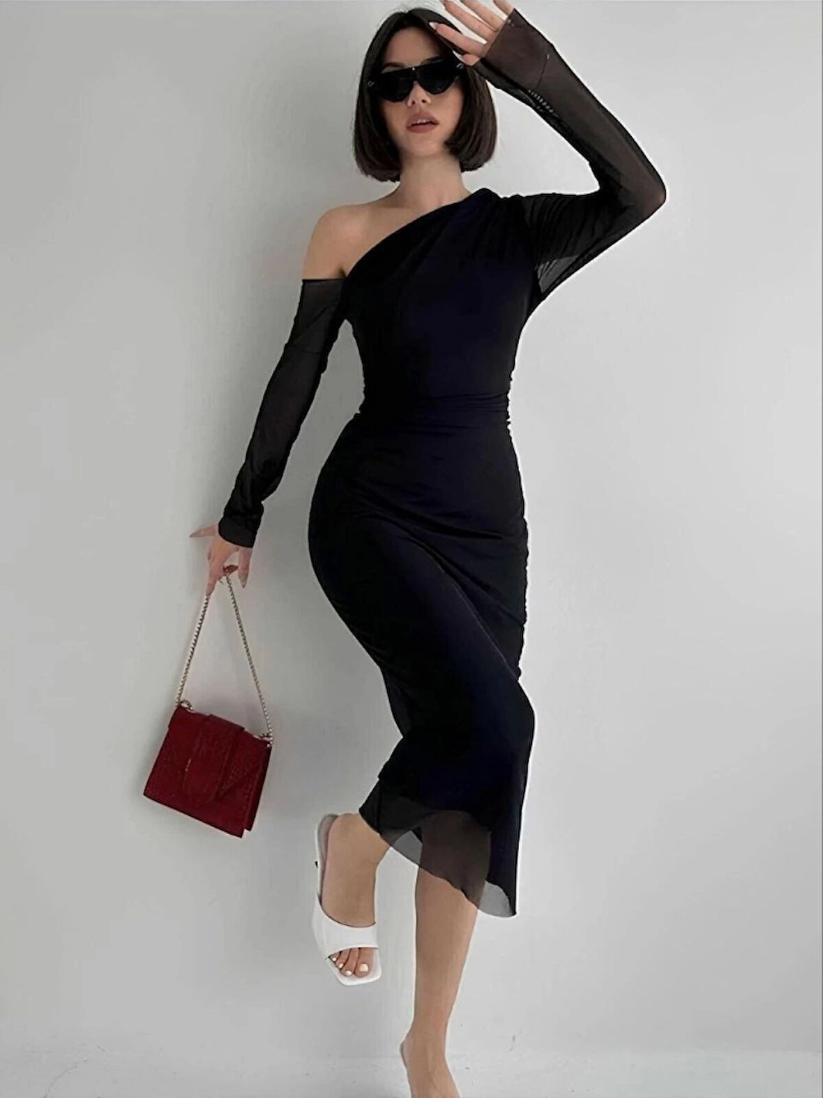 Omuz Asimetrik Detaylı Uzun Şifon Elbise - Siyah