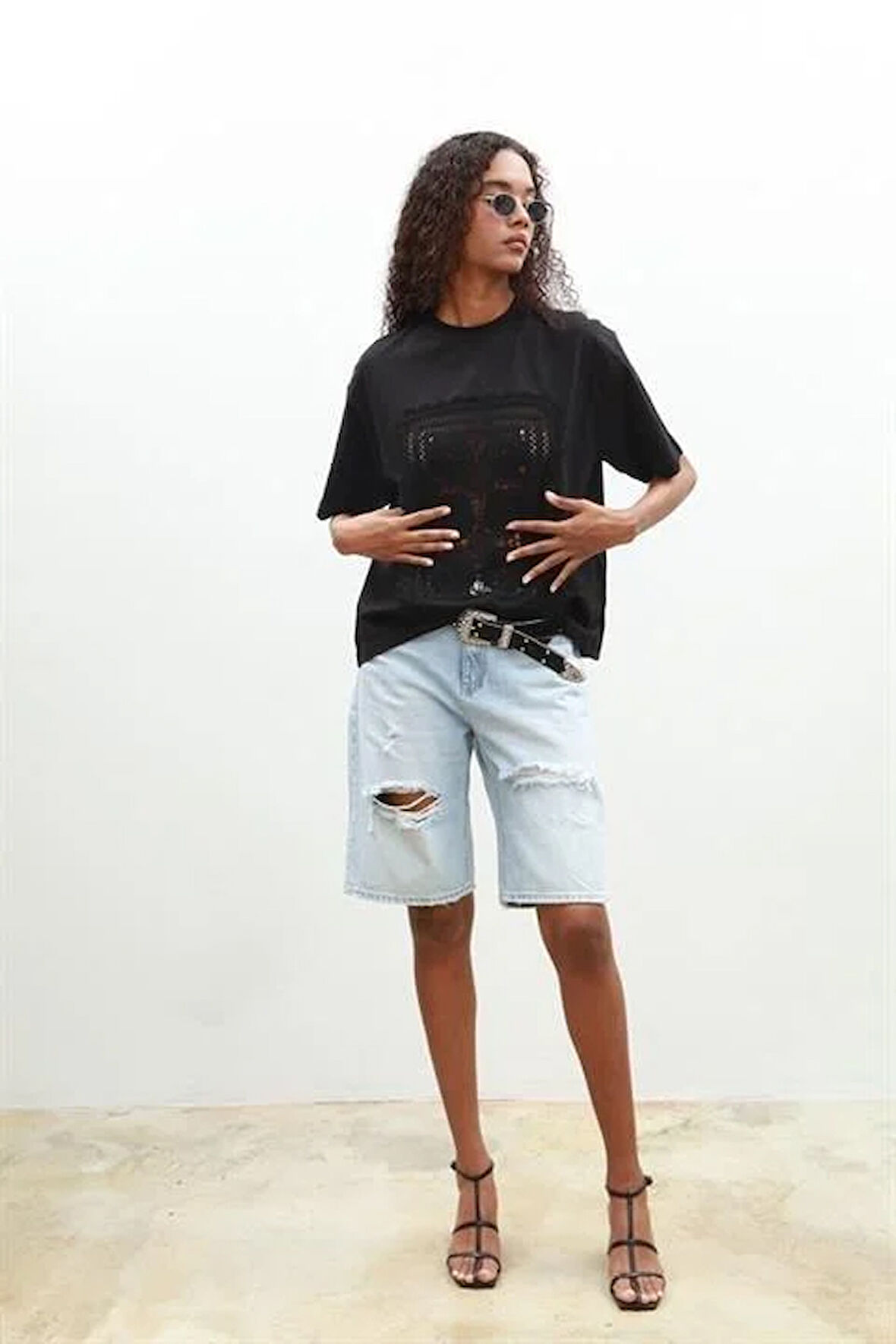 Melasti Motifli Brodeli Tişört 8019-8